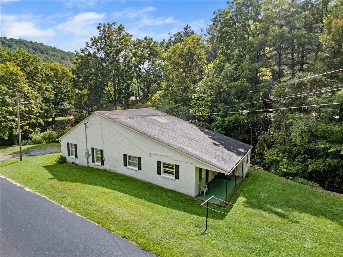 124 Big Branch Hollow Road Pembroke VA 24136