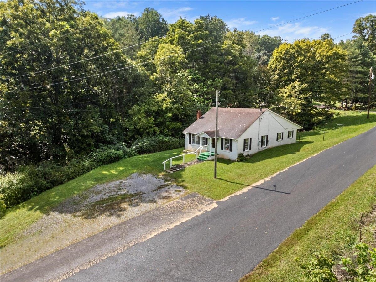 124 Big Branch Hollow Road Pembroke VA 24136
