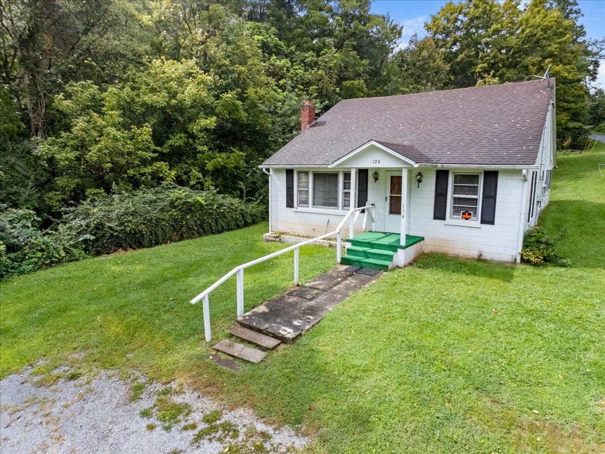 124 Big Branch Hollow Road Pembroke VA 24136