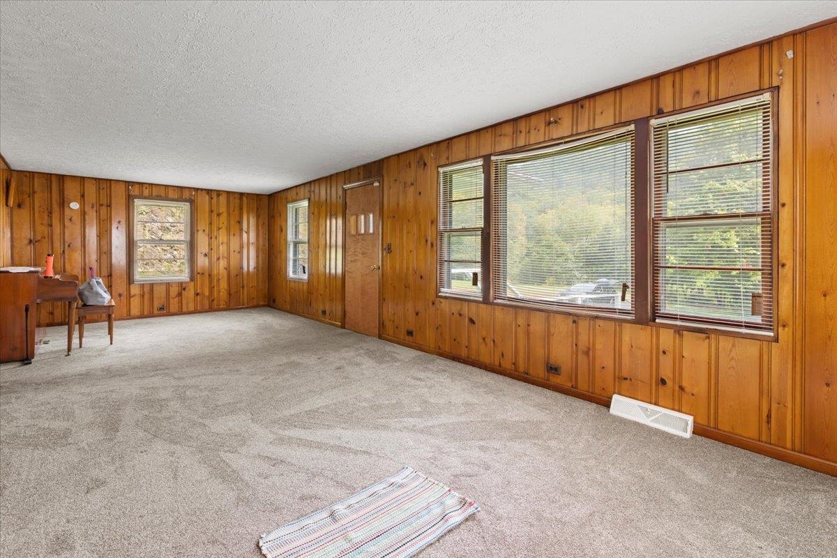 124 Big Branch Hollow Road Pembroke VA 24136
