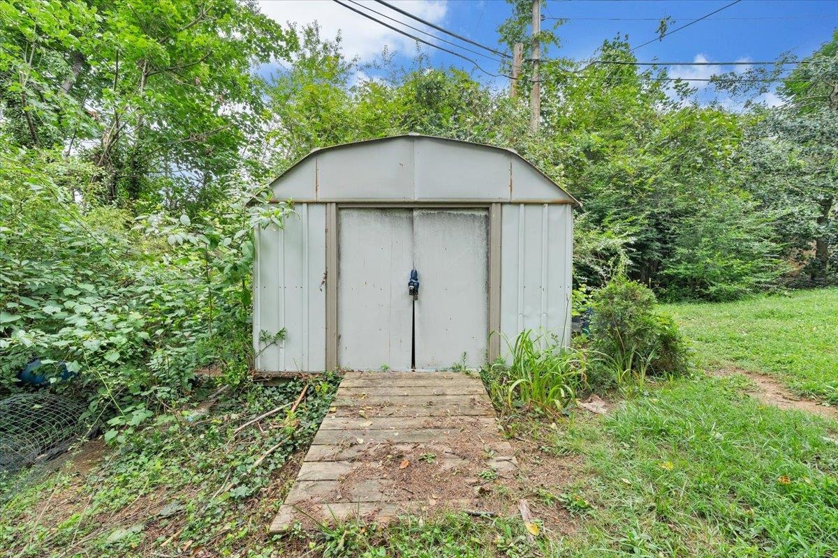 100 Roseland Drive SW Christiansburg VA 24073