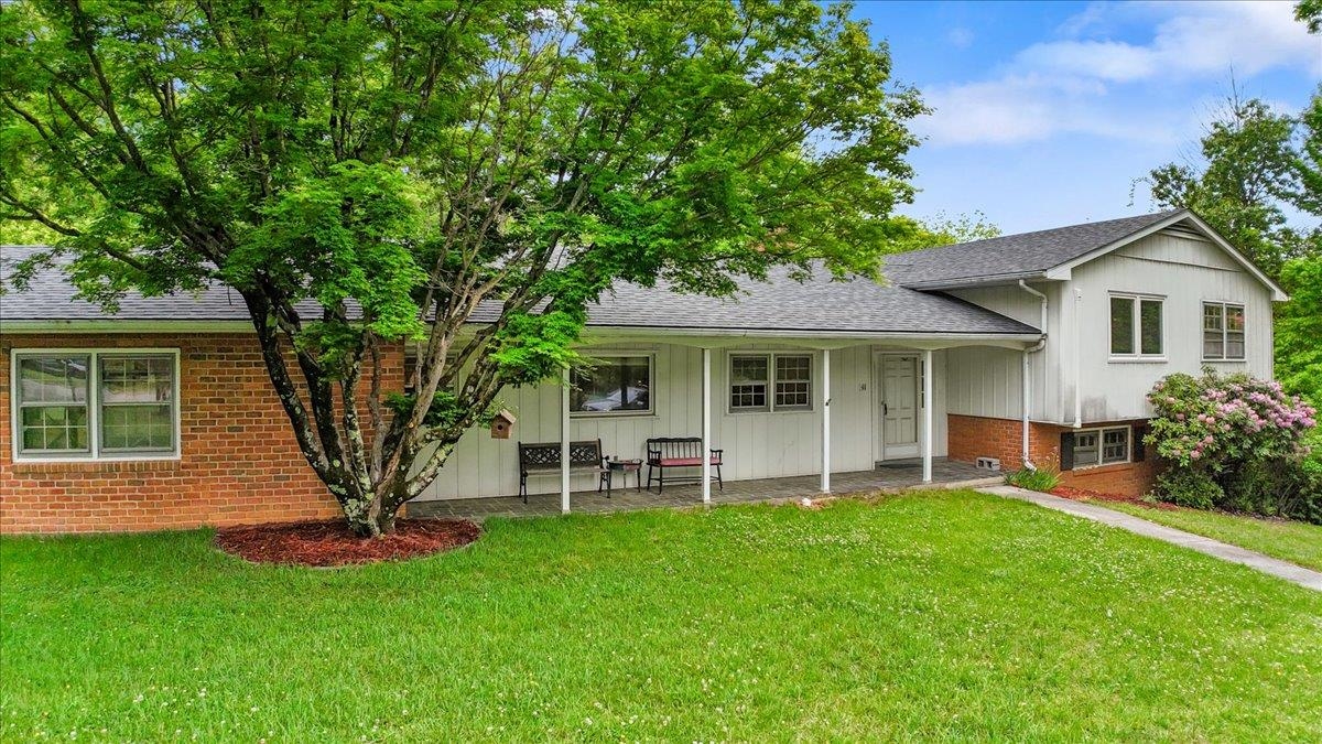 611 Landsdowne Drive Blacksburg VA 24060