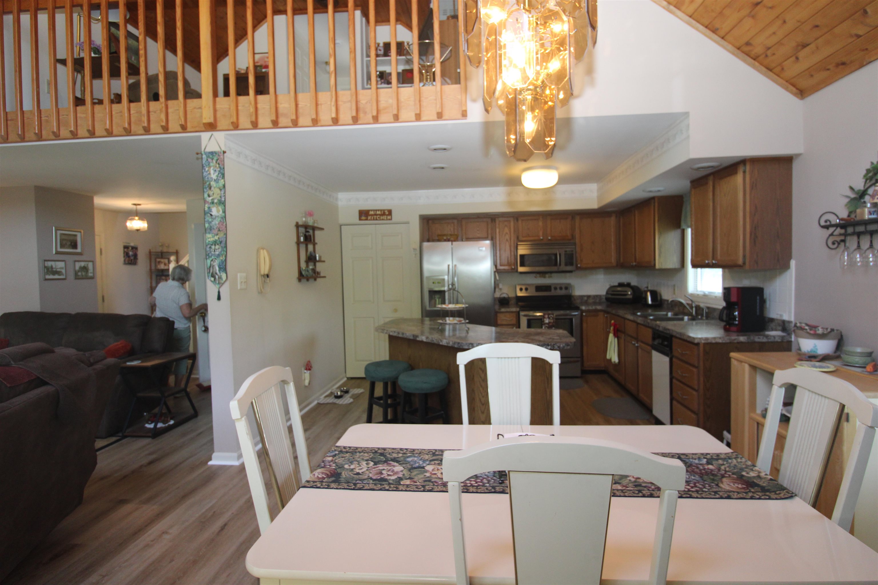 8796 Roanoke Road Elliston VA 24087