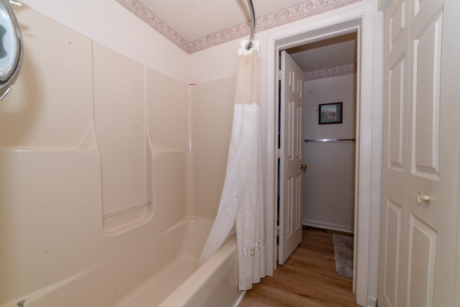 8796 Roanoke Road Elliston VA 24087