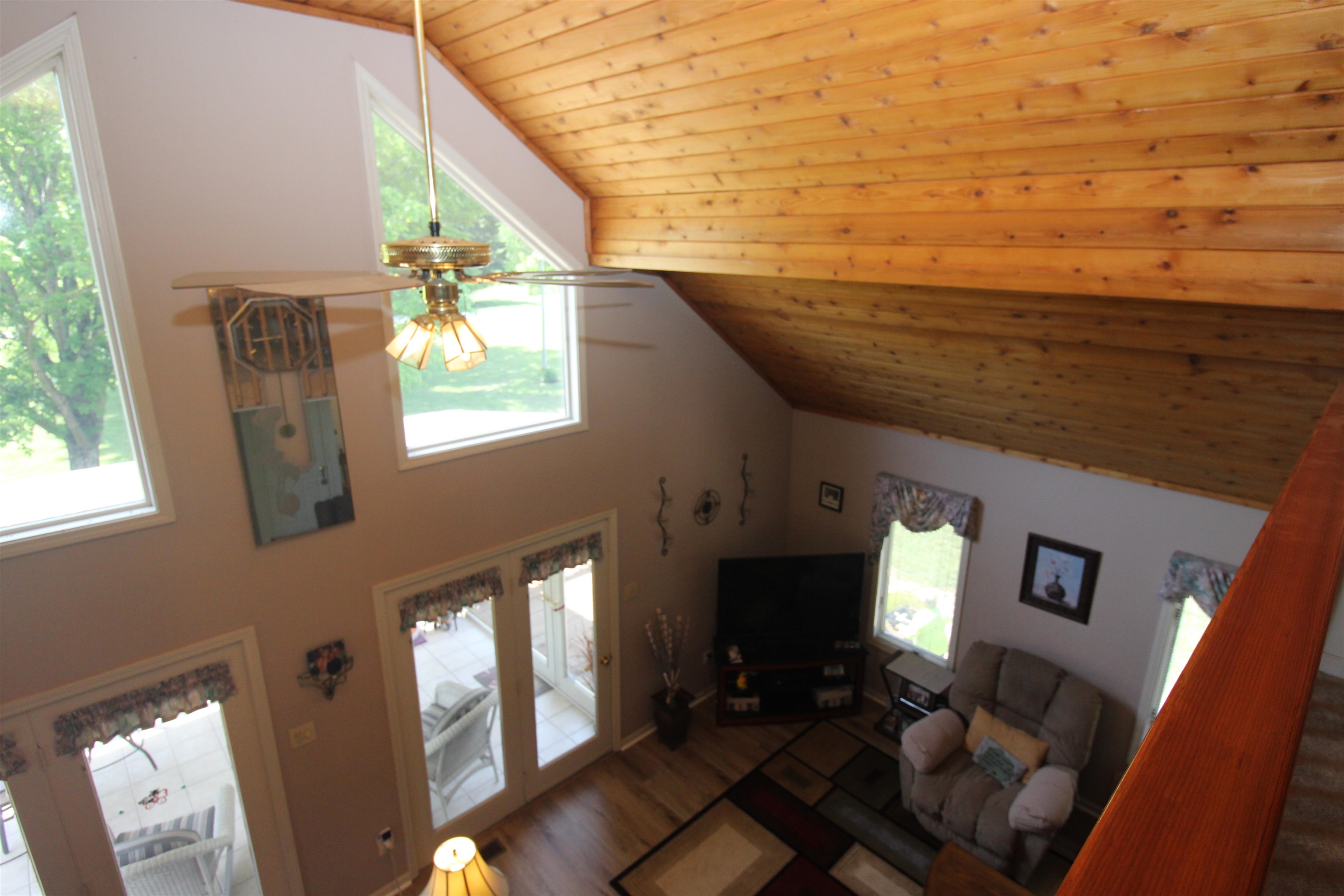 8796 Roanoke Road Elliston VA 24087