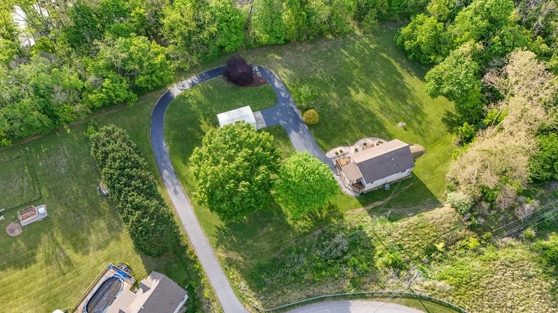 8796 Roanoke Road Elliston VA 24087