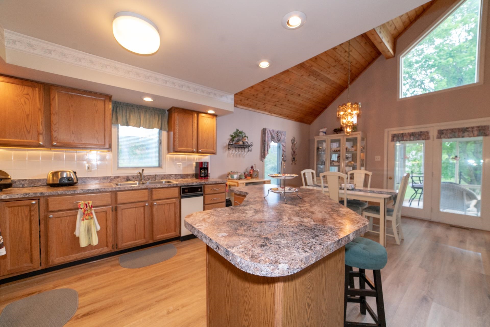 8796 Roanoke Road Elliston VA 24087