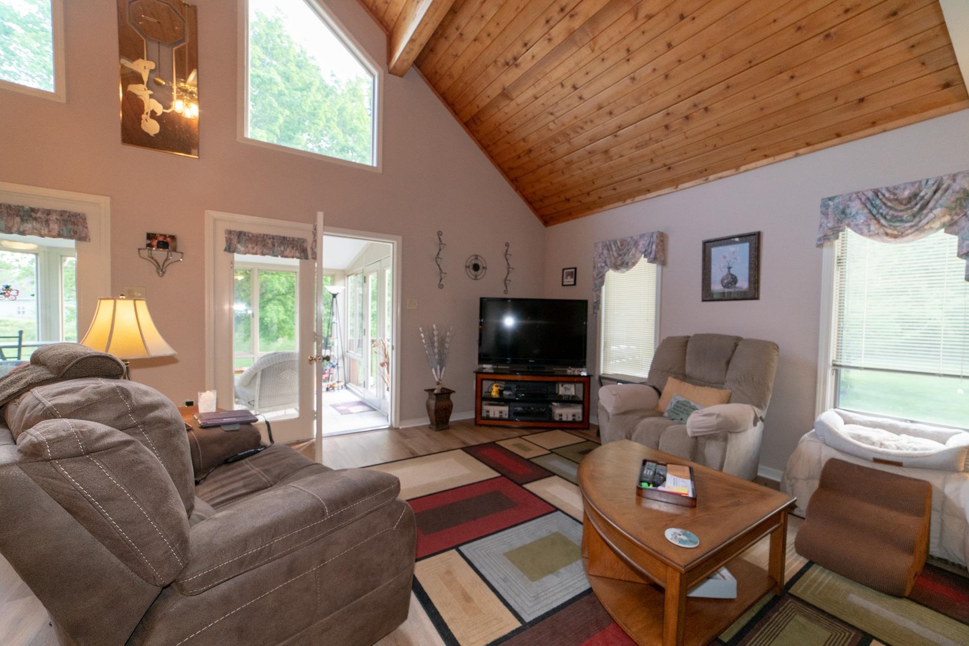 8796 Roanoke Road Elliston VA 24087