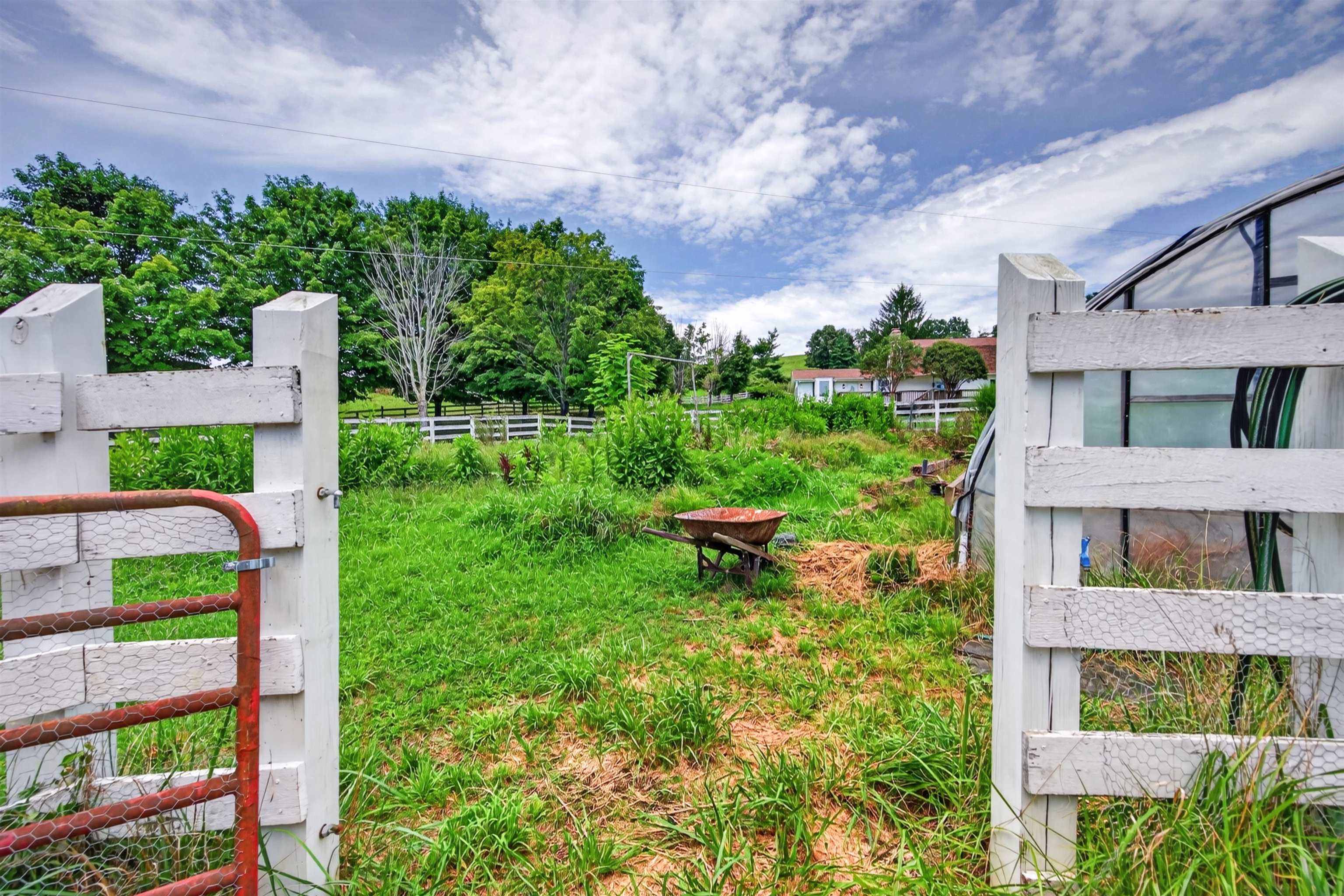 1825 Ferney Creek Road NW Willis VA 24380