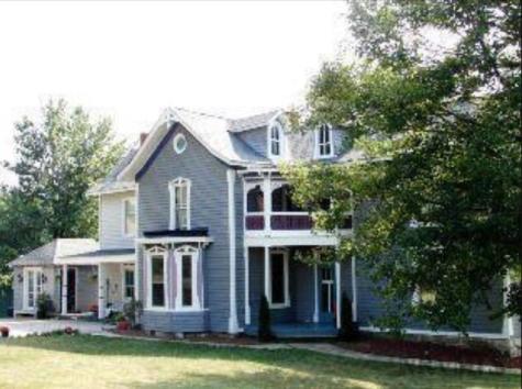 1104 Henson Avenue Pearisburg VA 24134