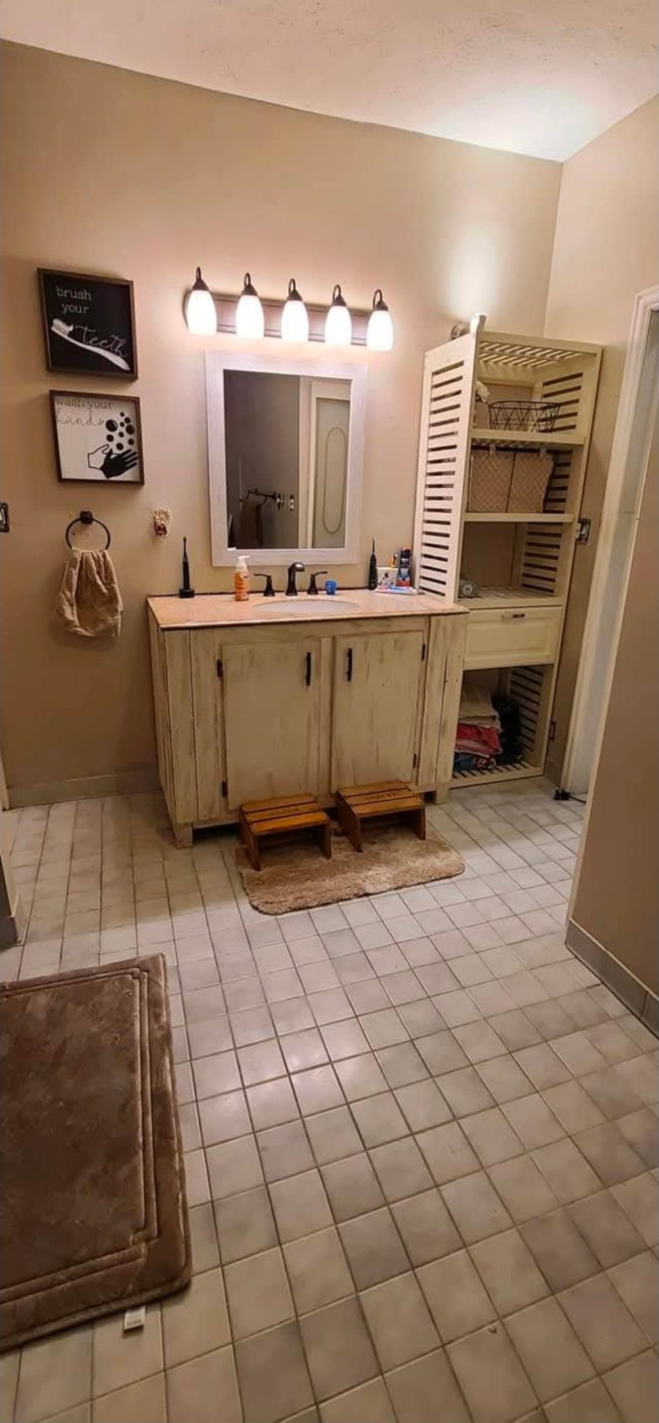 1104 Henson Avenue Pearisburg VA 24134