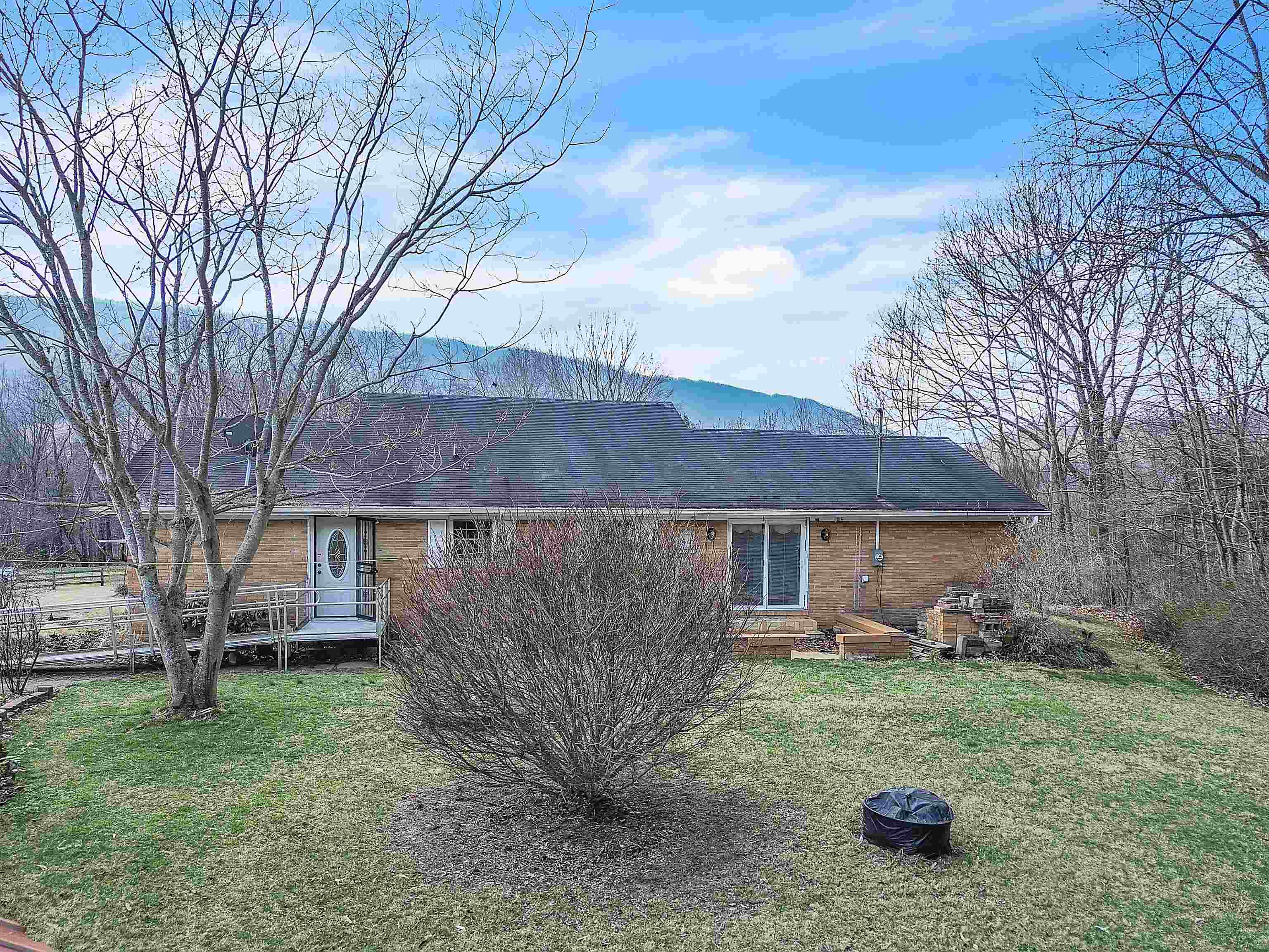 92 Fawn Lane SW Rocky Gap VA 24366