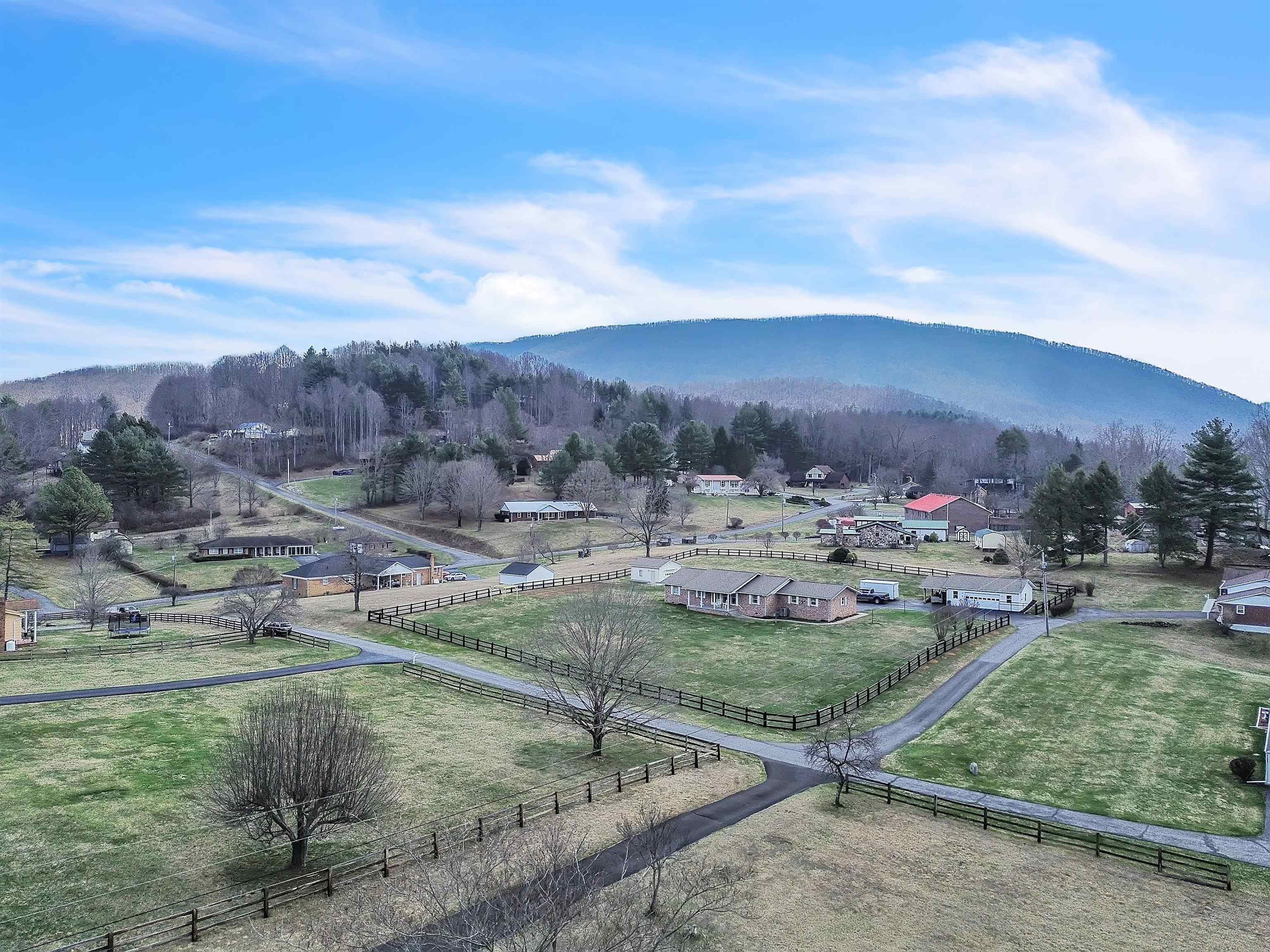 92 Fawn Lane SW Rocky Gap VA 24366