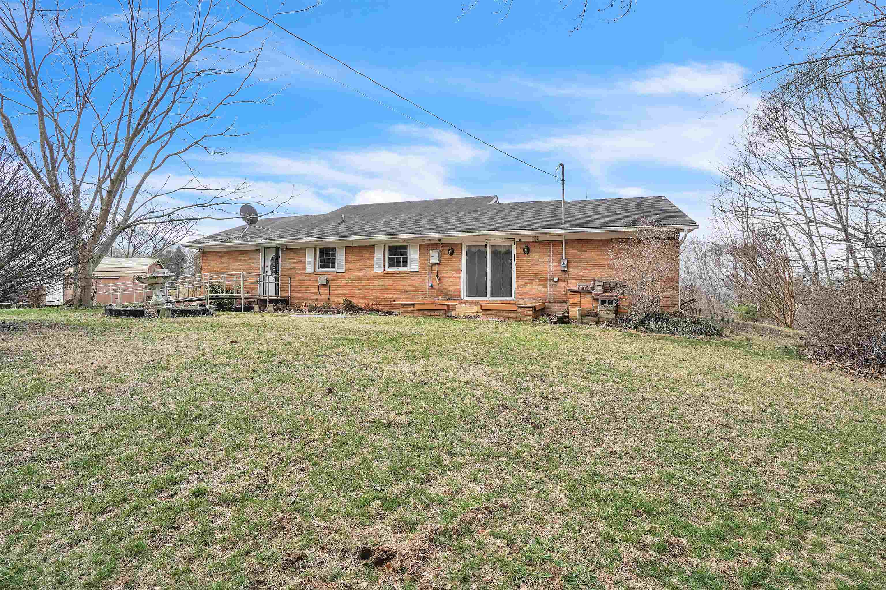 92 Fawn Lane SW Rocky Gap VA 24366