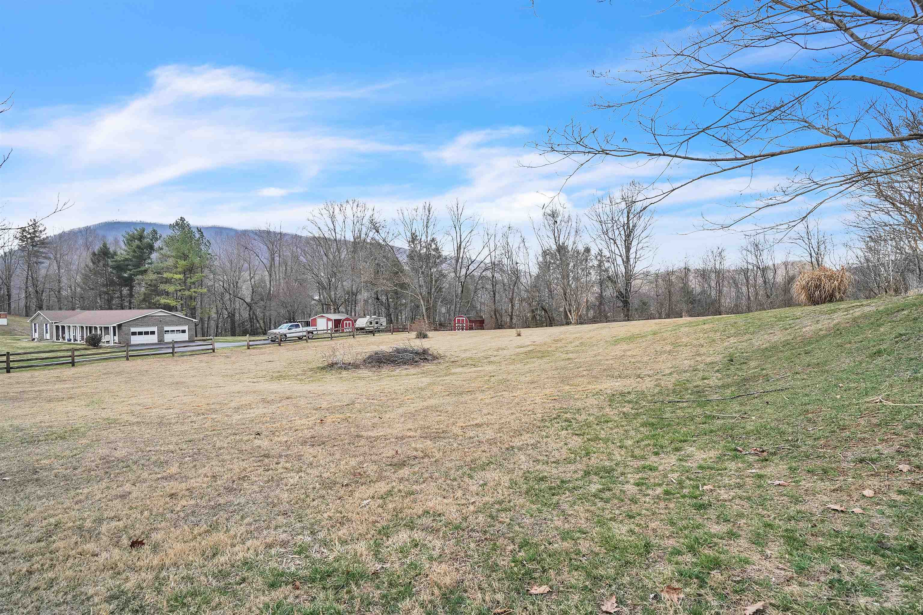 92 Fawn Lane SW Rocky Gap VA 24366