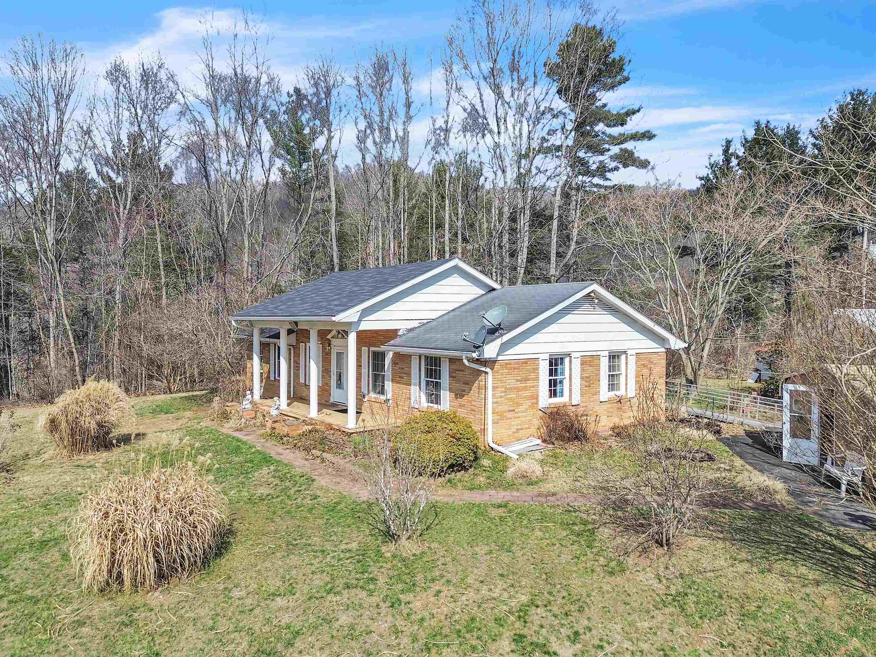 92 Fawn Lane SW Rocky Gap VA 24366