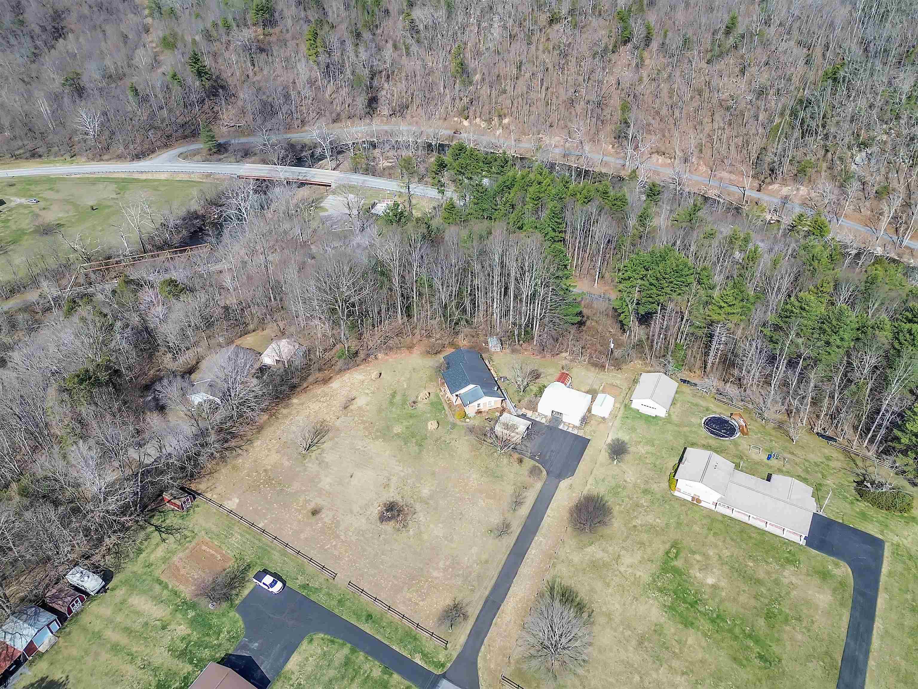 92 Fawn Lane SW Rocky Gap VA 24366