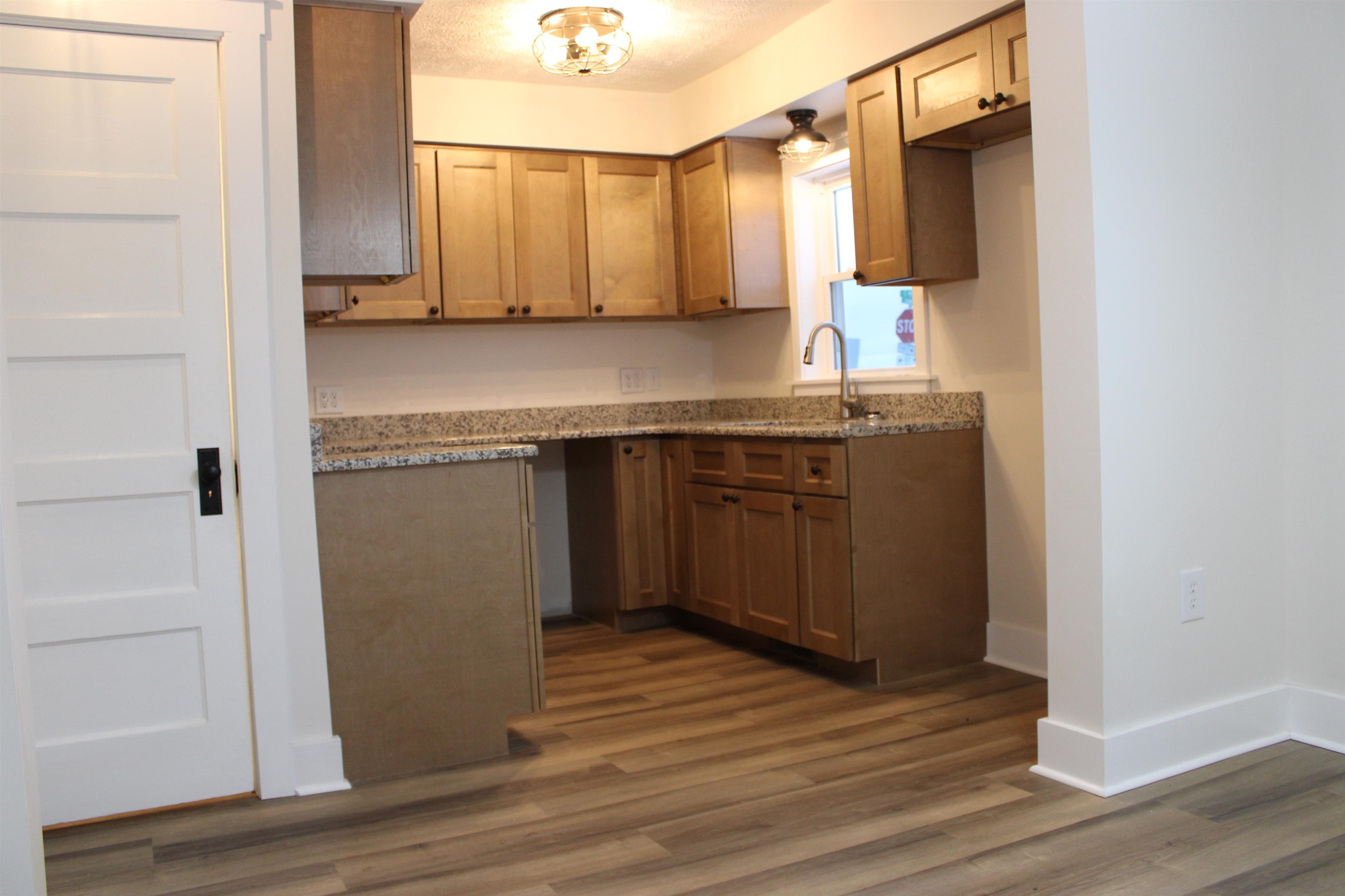 601 S Main Street Hillsville VA 24343