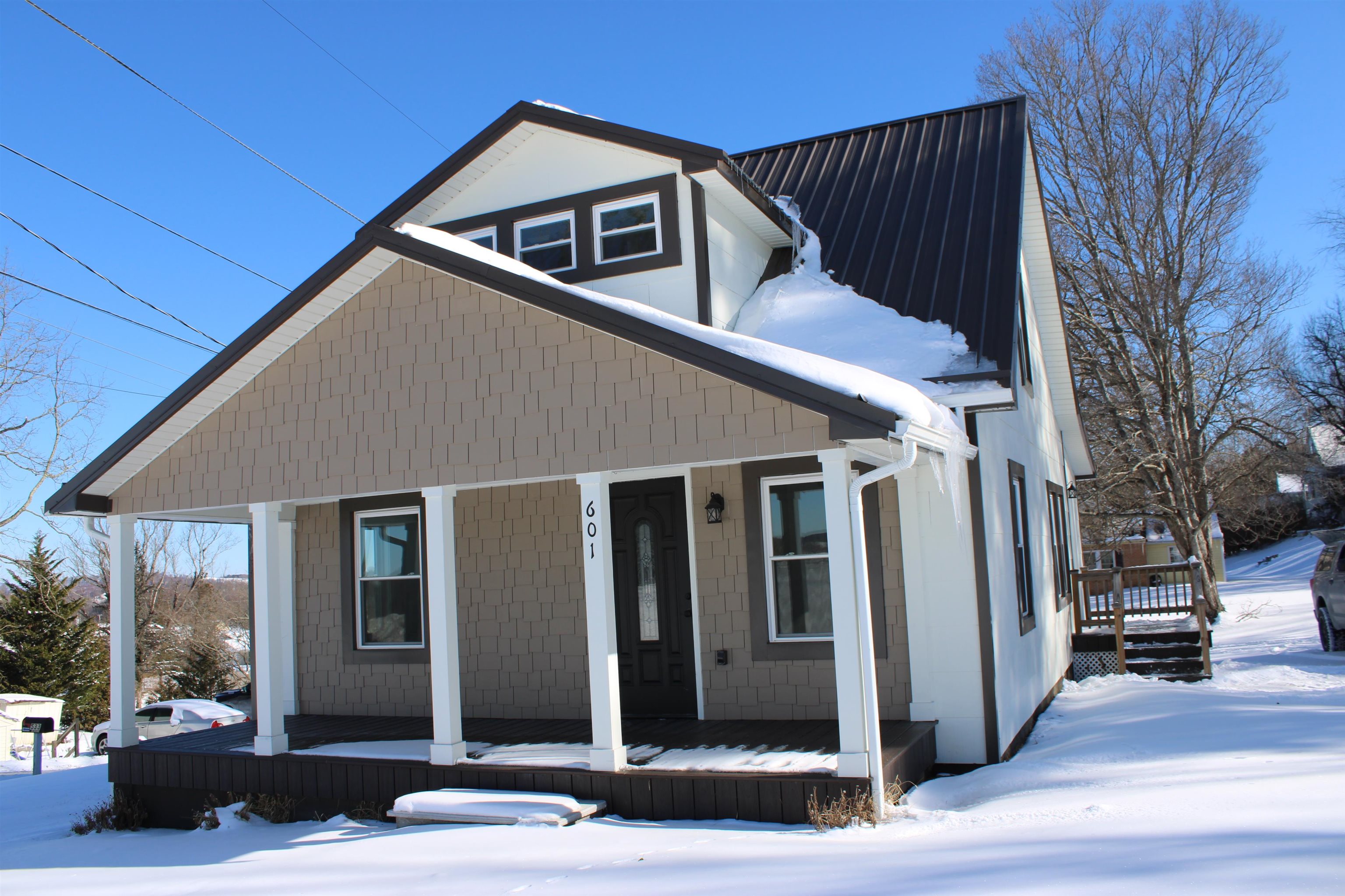 601 S Main Street Hillsville VA 24343