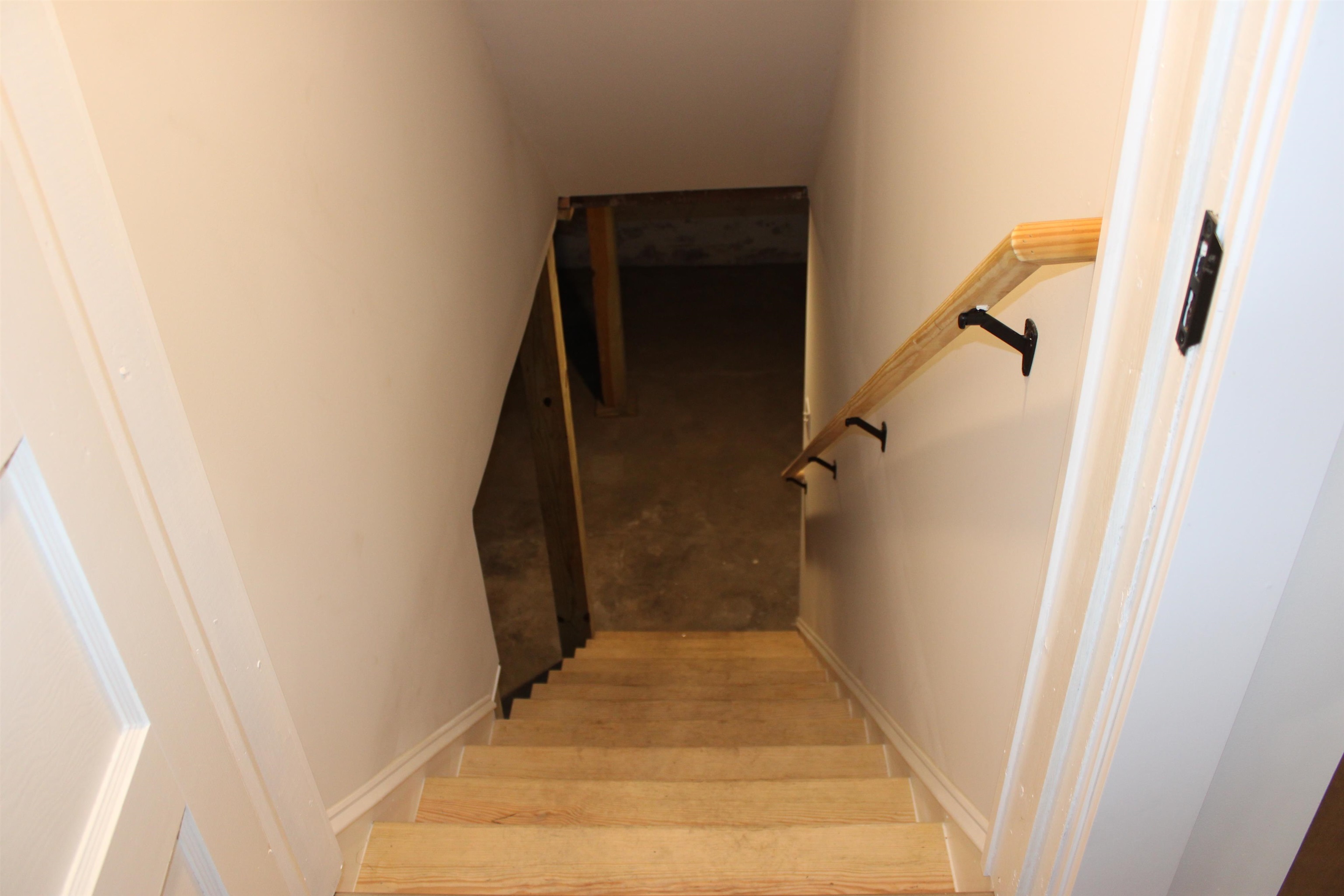 601 S Main Street Hillsville VA 24343