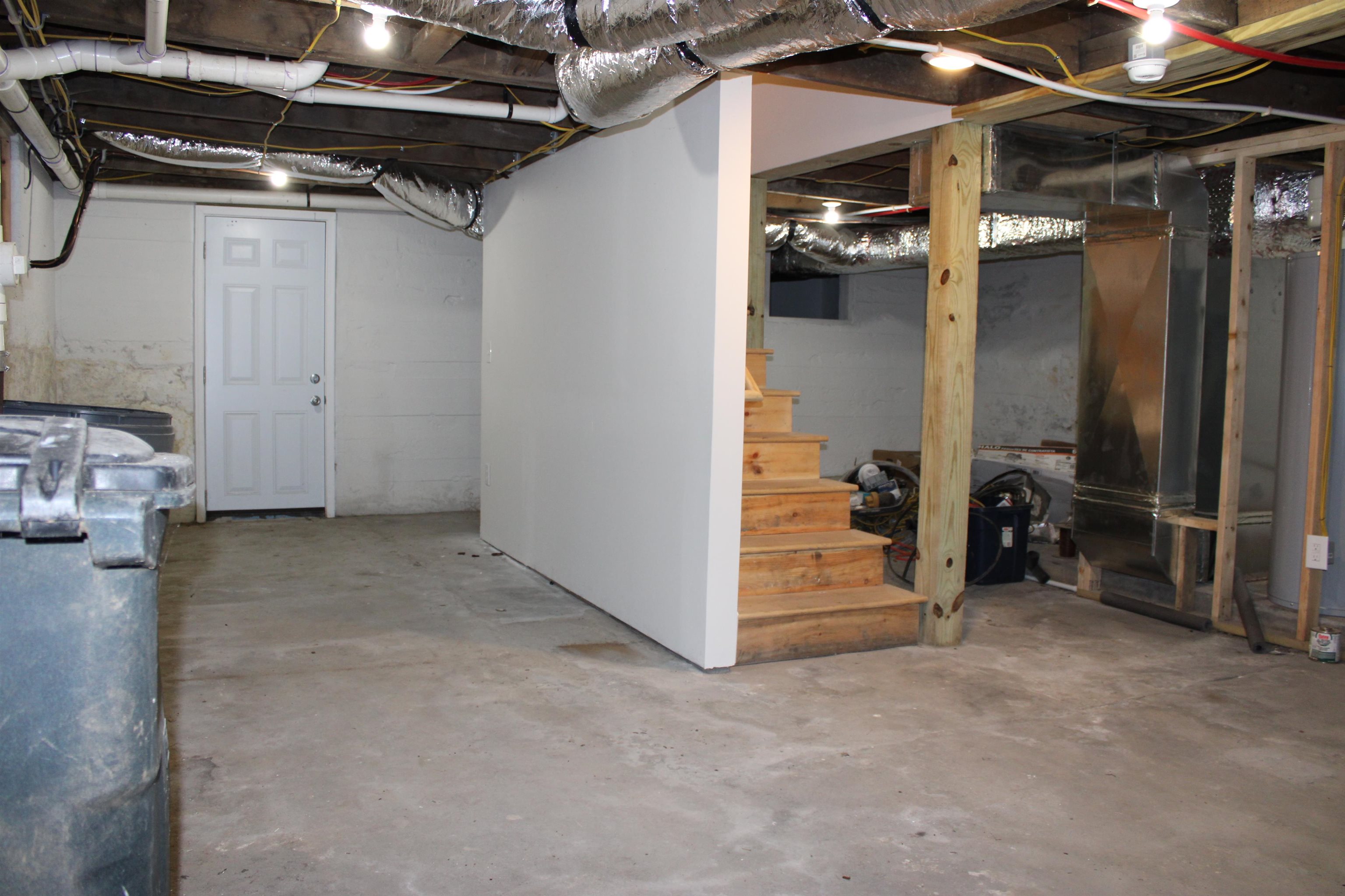 601 S Main Street Hillsville VA 24343