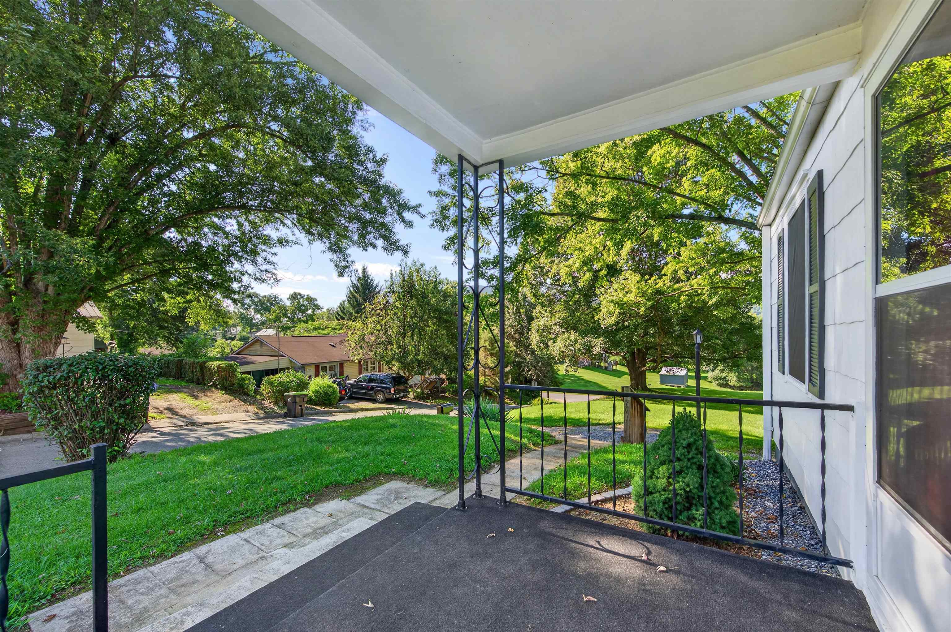 511 Hickory Avenue Pulaski VA 24301