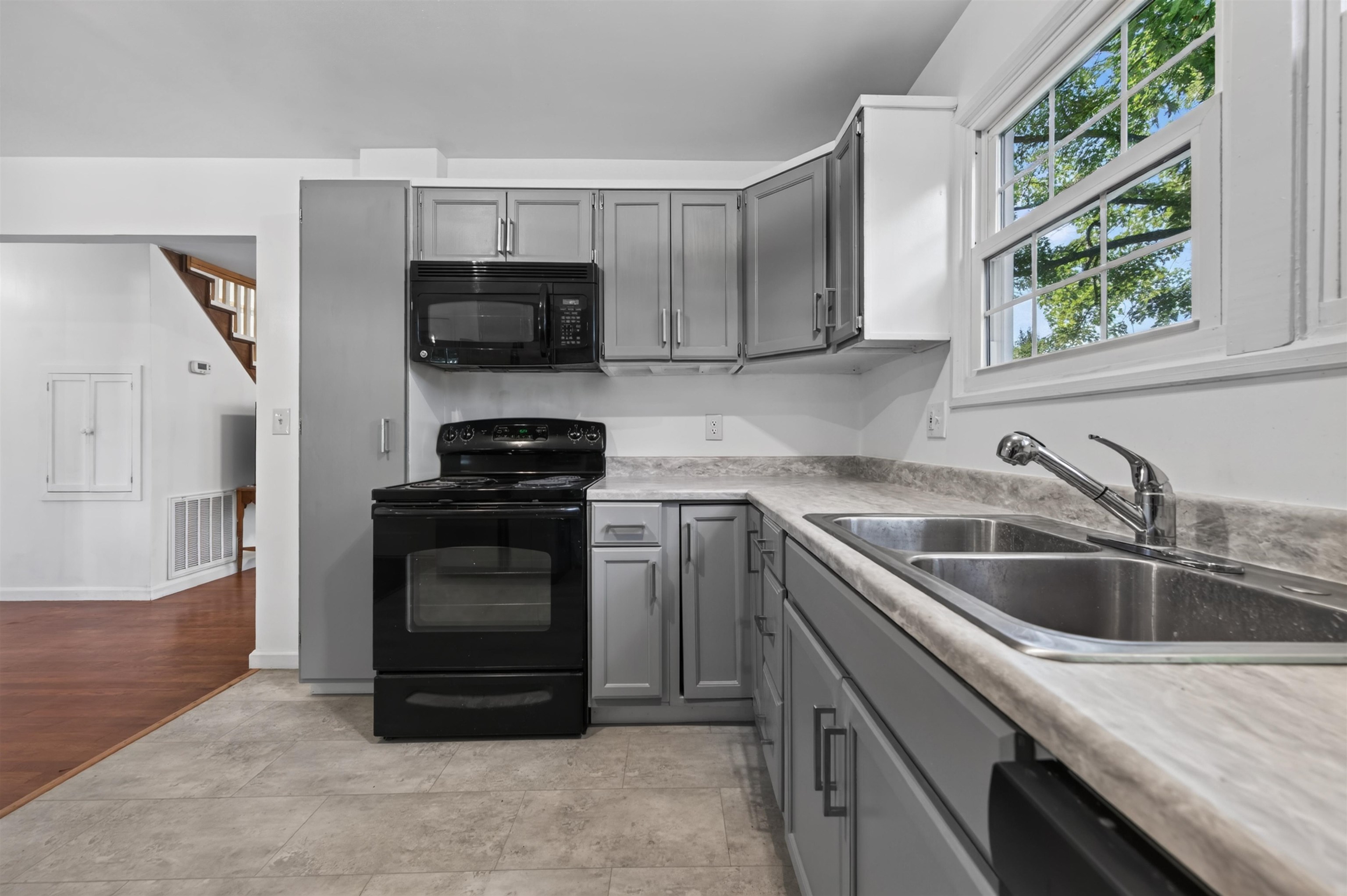 511 Hickory Avenue Pulaski VA 24301