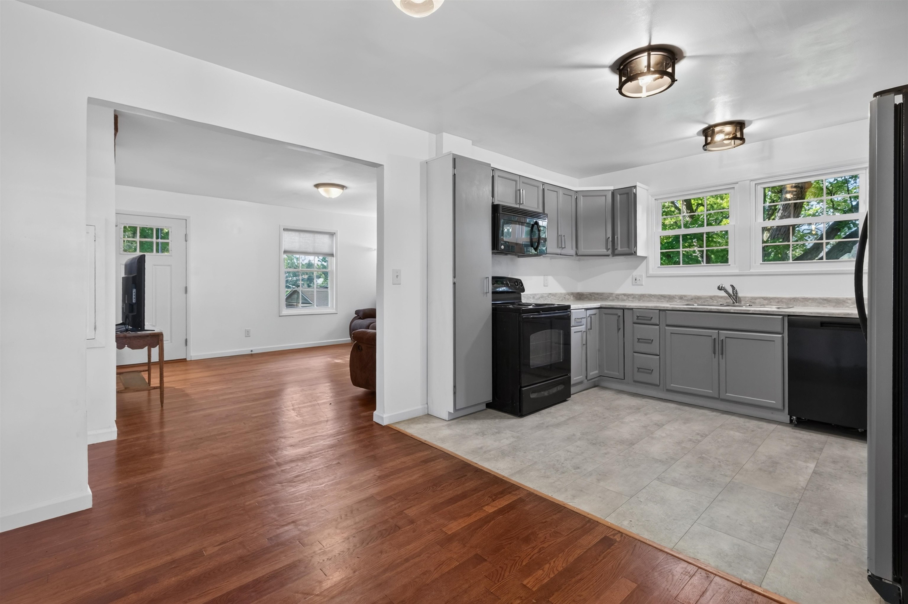 511 Hickory Avenue Pulaski VA 24301