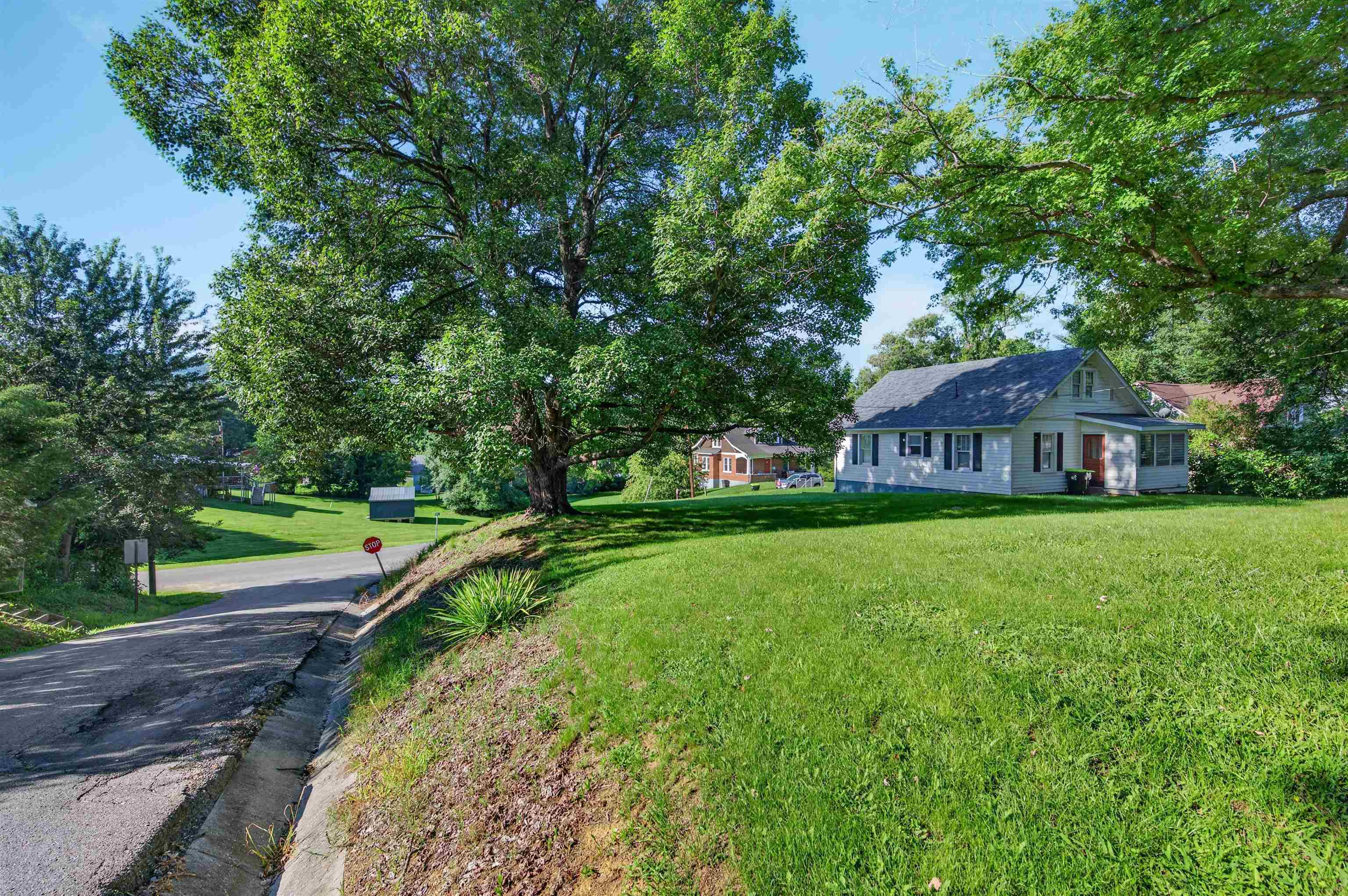 511 Hickory Avenue Pulaski VA 24301
