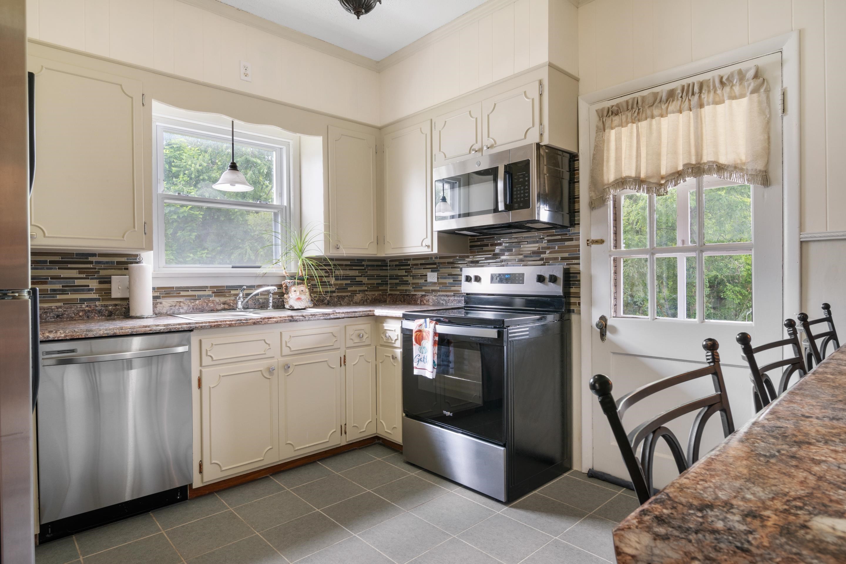 775 N 4th Street Wytheville VA 24382