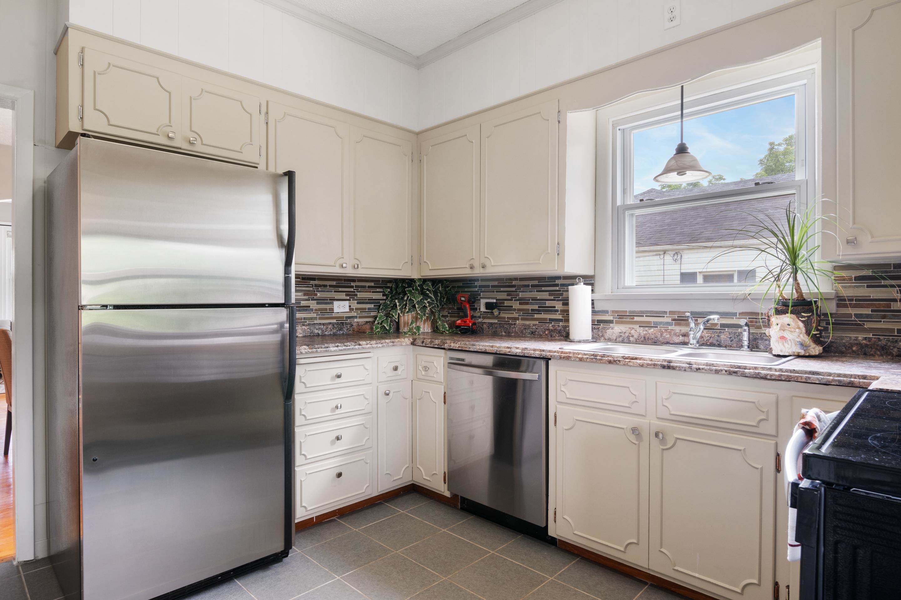 775 N 4th Street Wytheville VA 24382