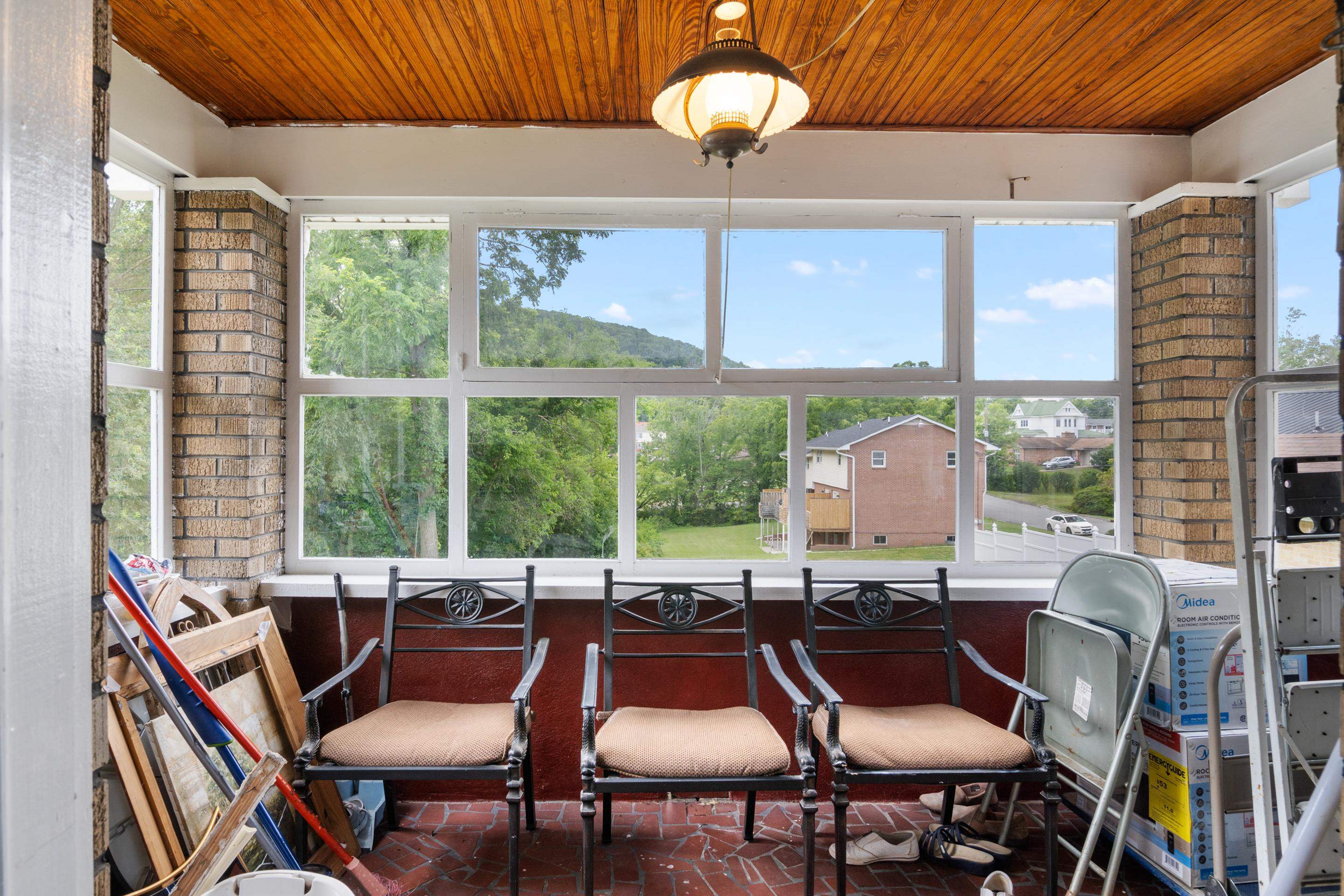 775 N 4th Street Wytheville VA 24382