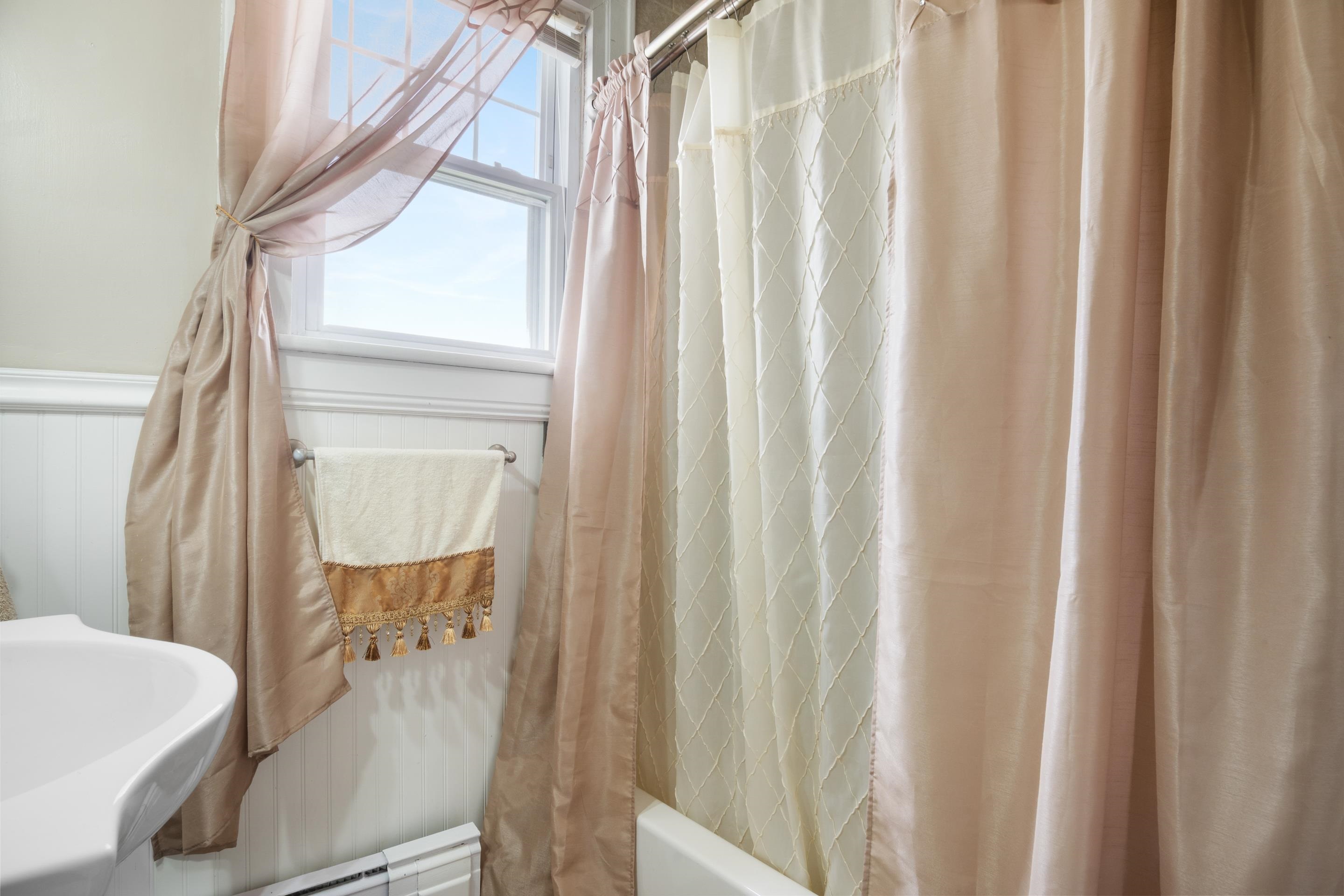 775 N 4th Street Wytheville VA 24382