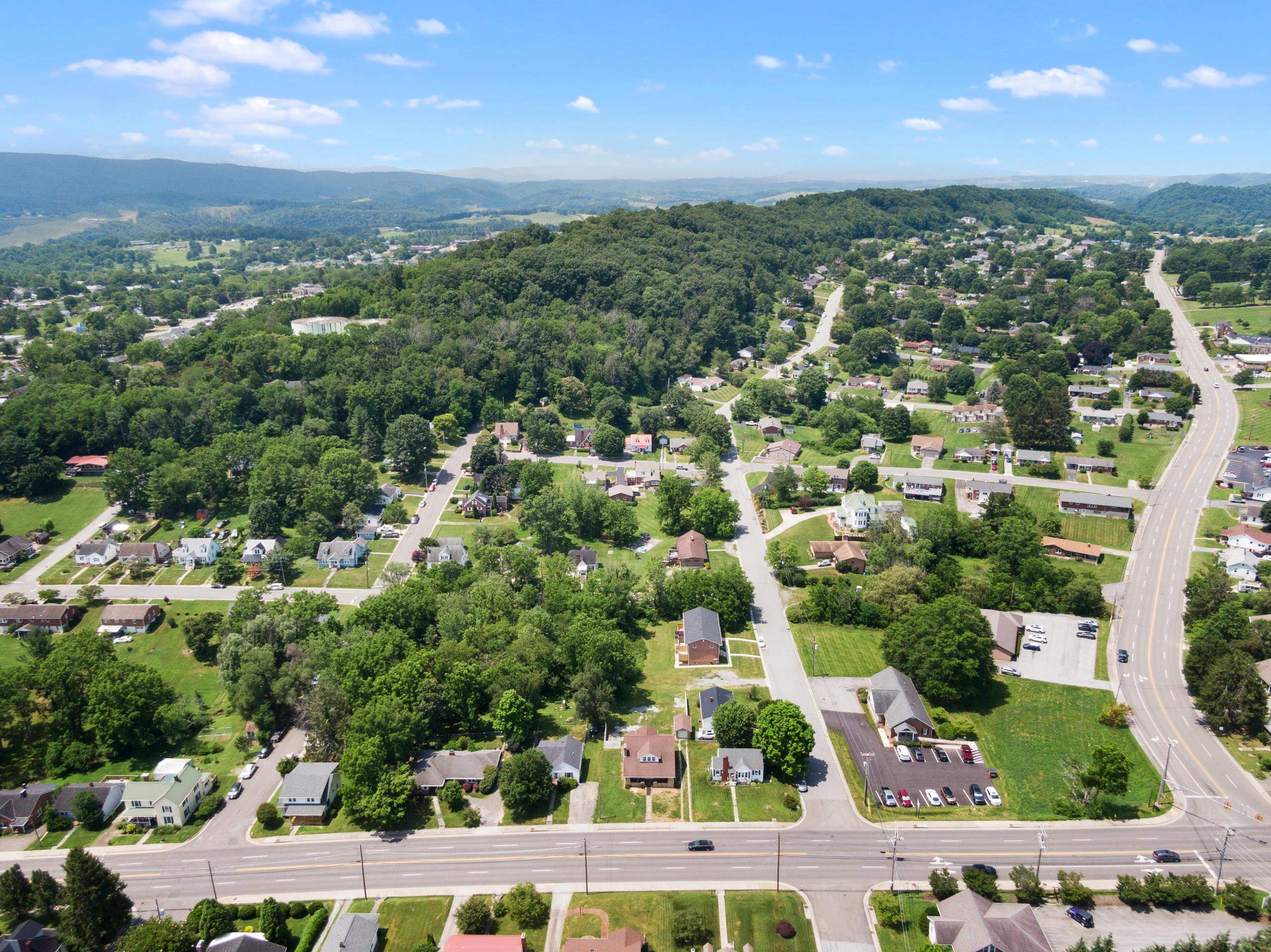 775 N 4th Street Wytheville VA 24382