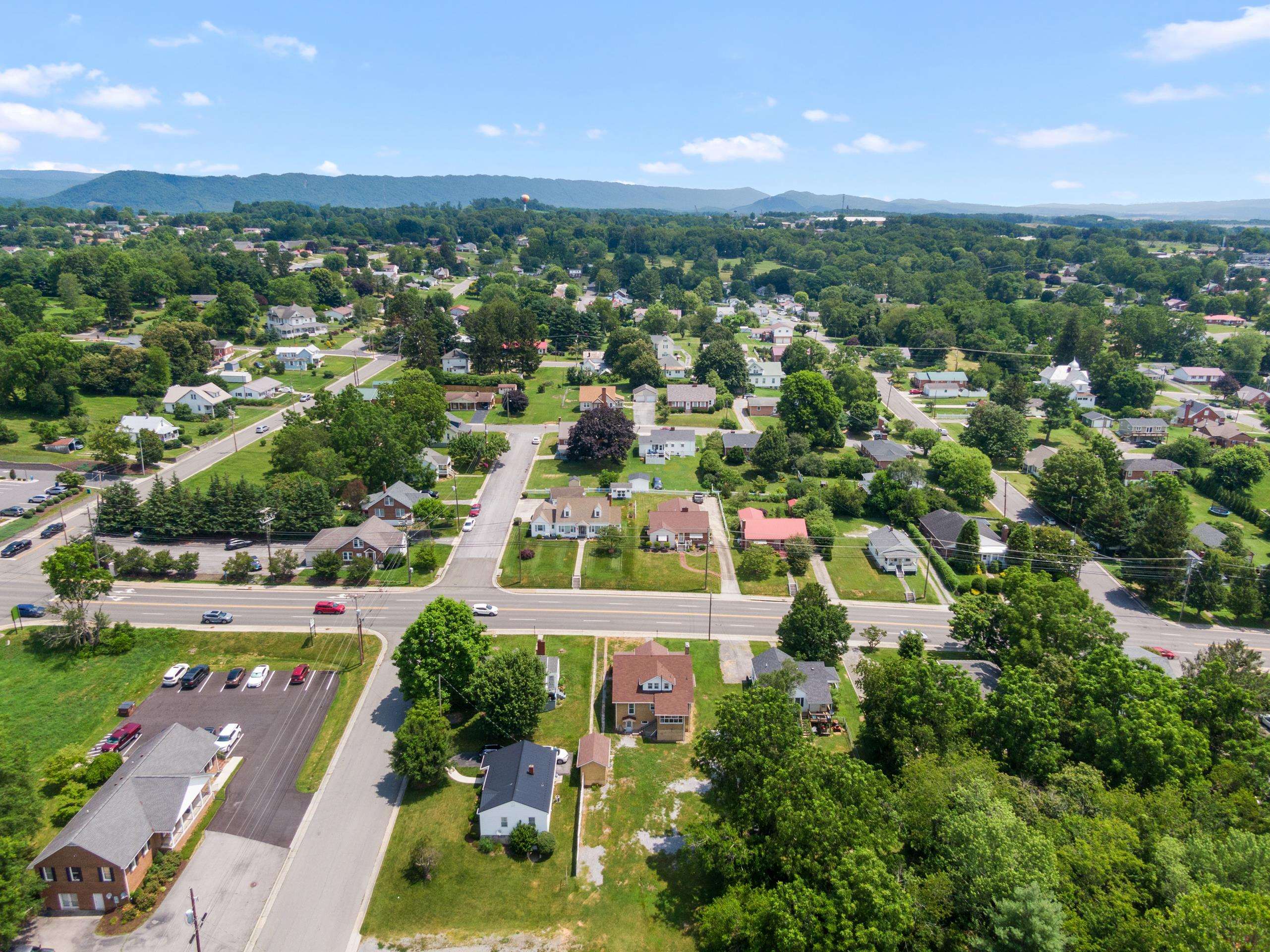 775 N 4th Street Wytheville VA 24382