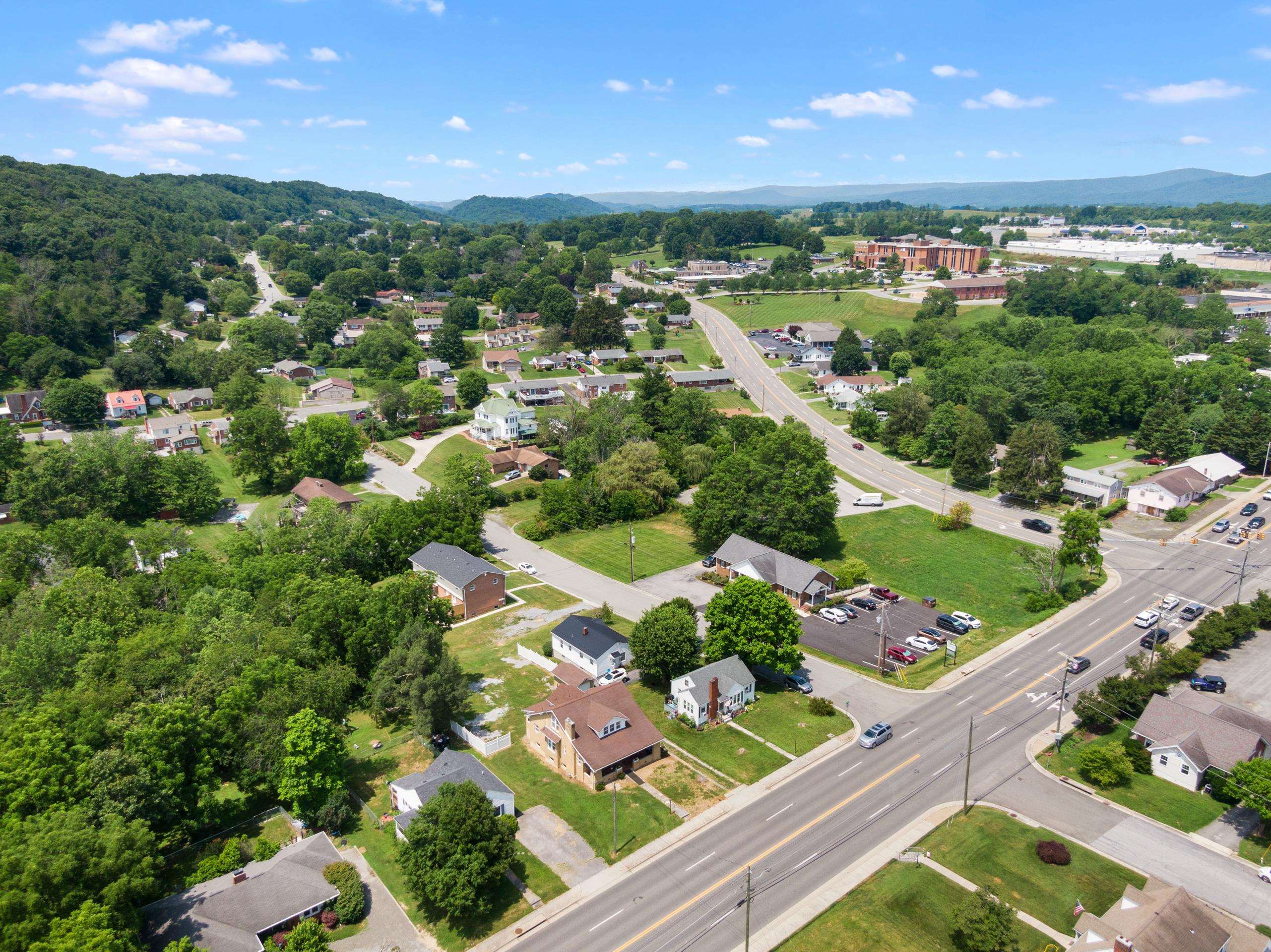 775 N 4th Street Wytheville VA 24382