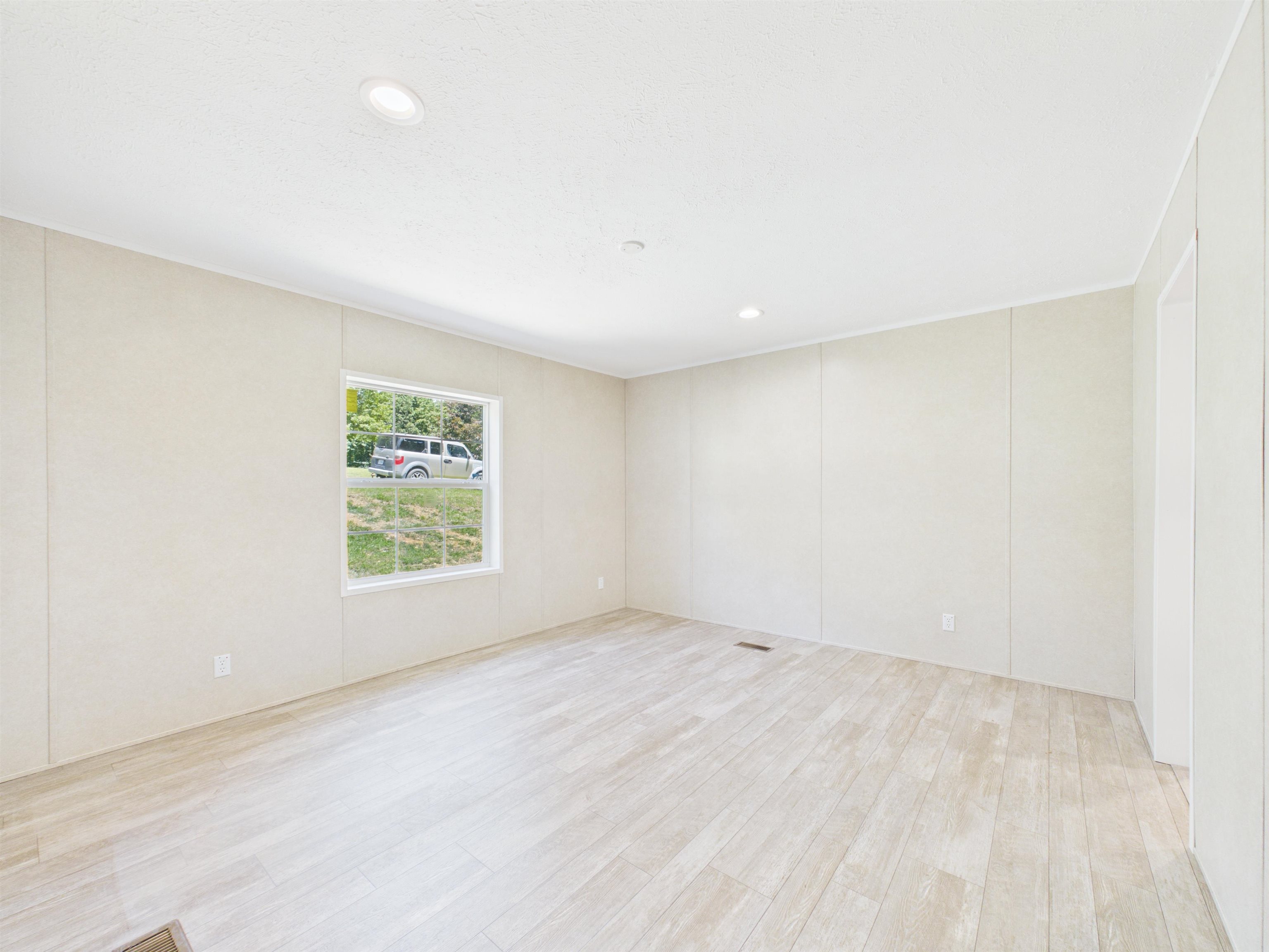 246 Wood Lane Hillsville VA 24343