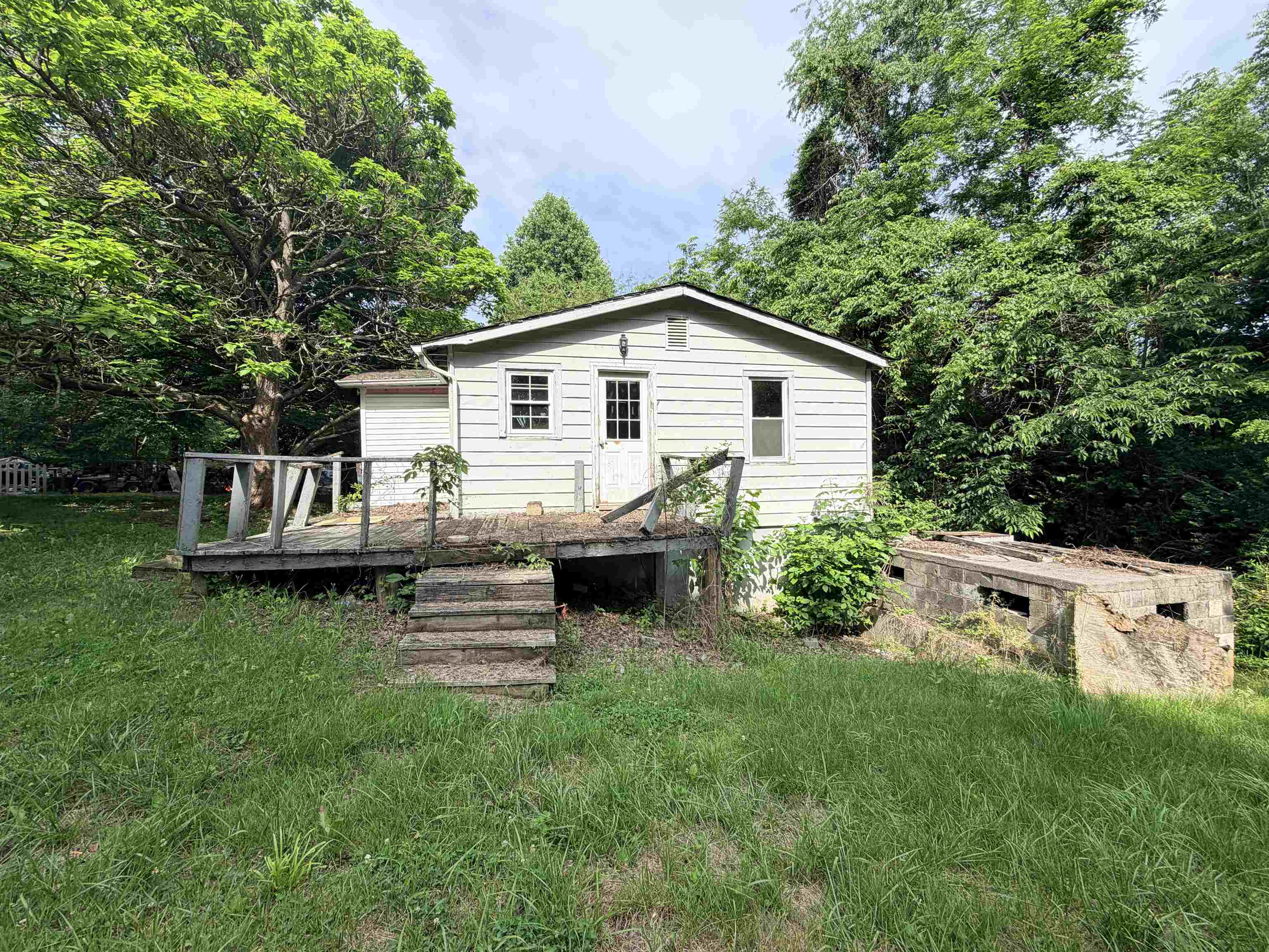 227 & 229 Sunny Ridge Road Pearisburg VA 24134