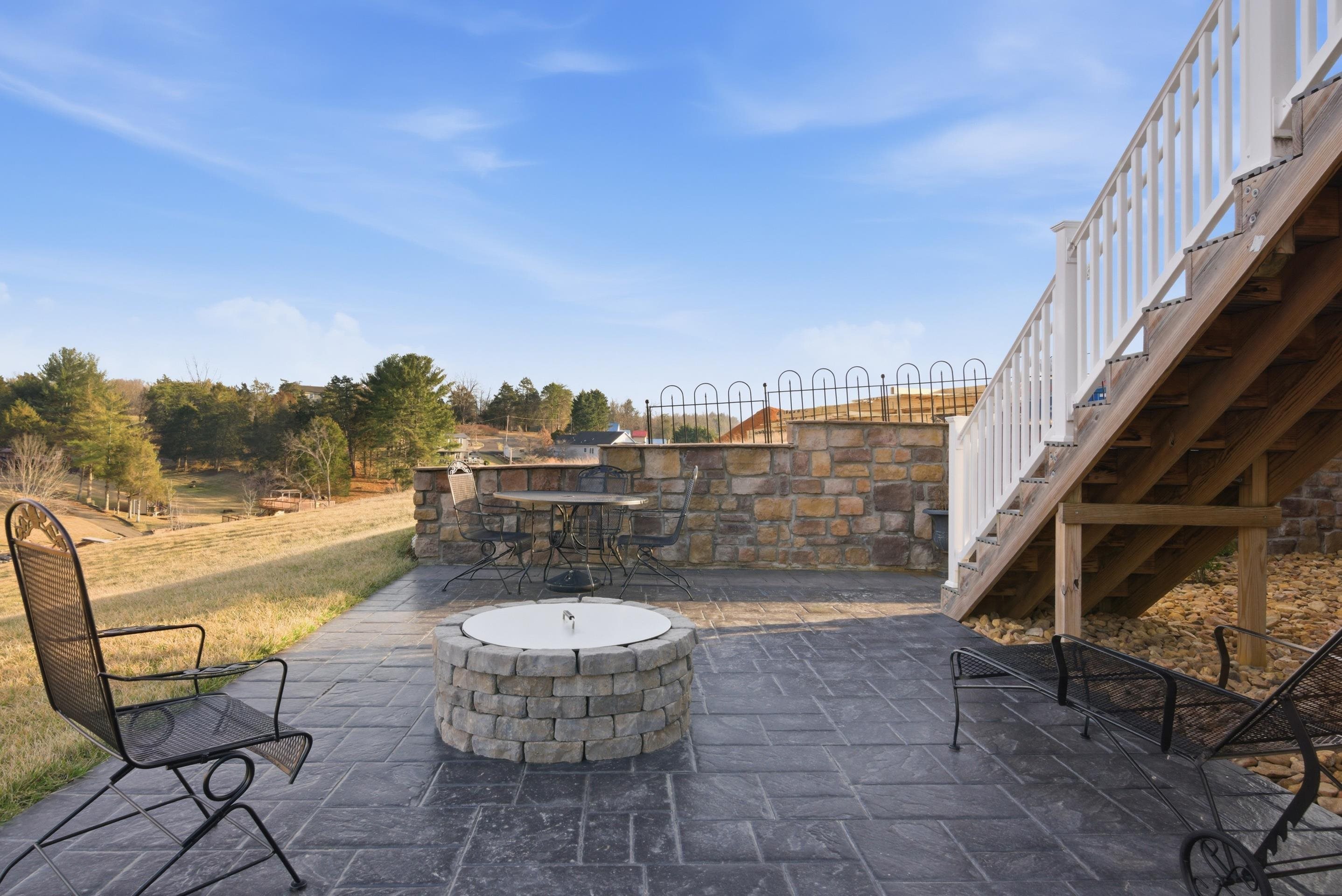 6671 Tanager Lane Dublin VA 24084