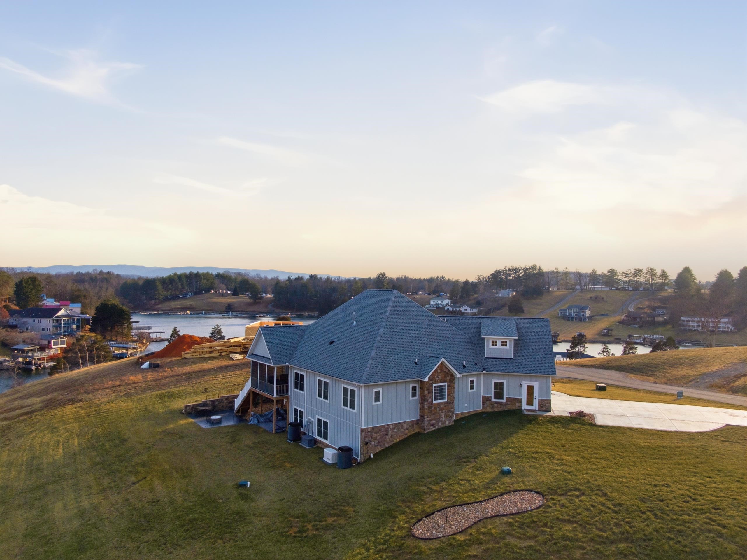 6671 Tanager Lane Dublin VA 24084