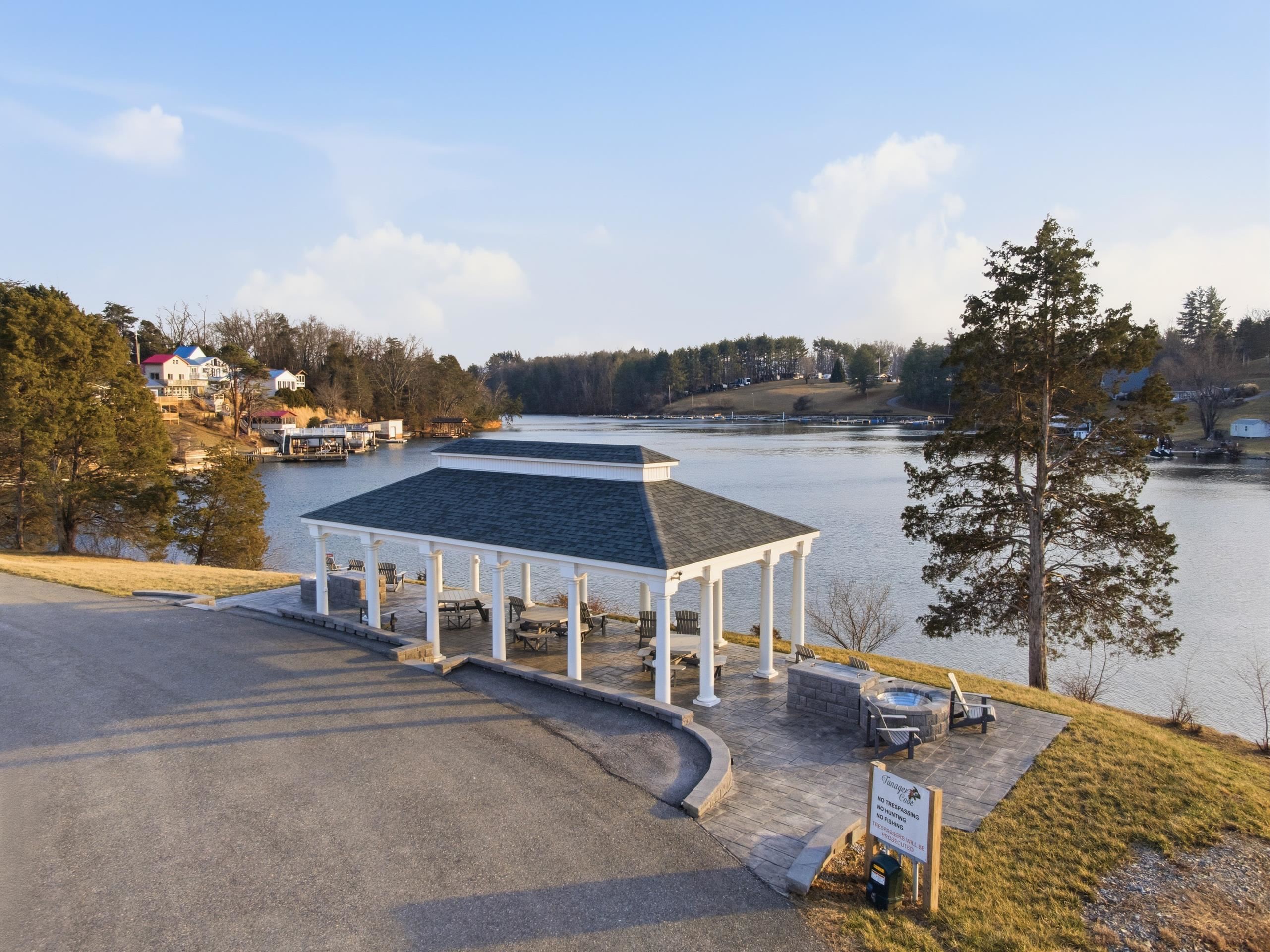 6671 Tanager Lane Dublin VA 24084