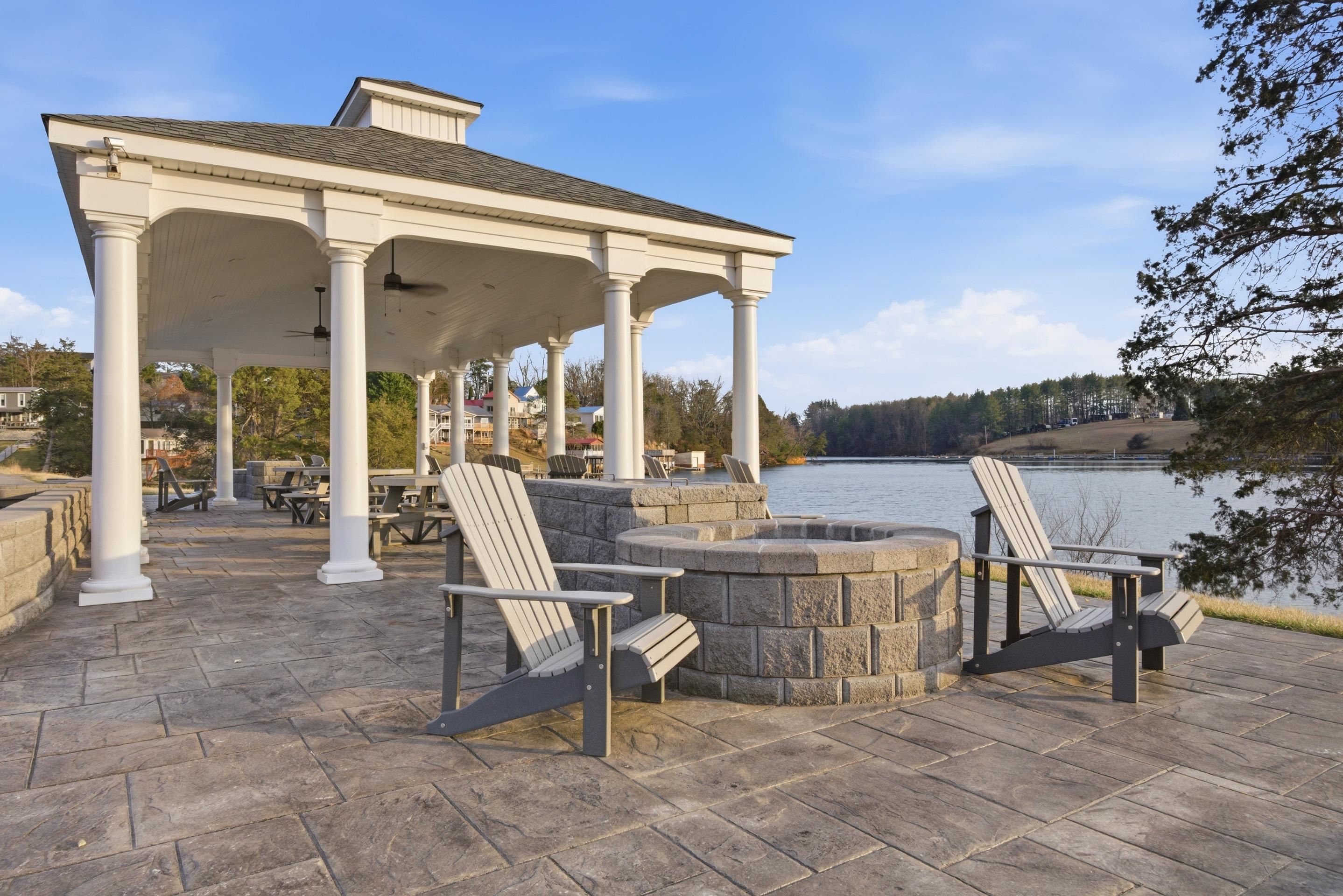 6671 Tanager Lane Dublin VA 24084