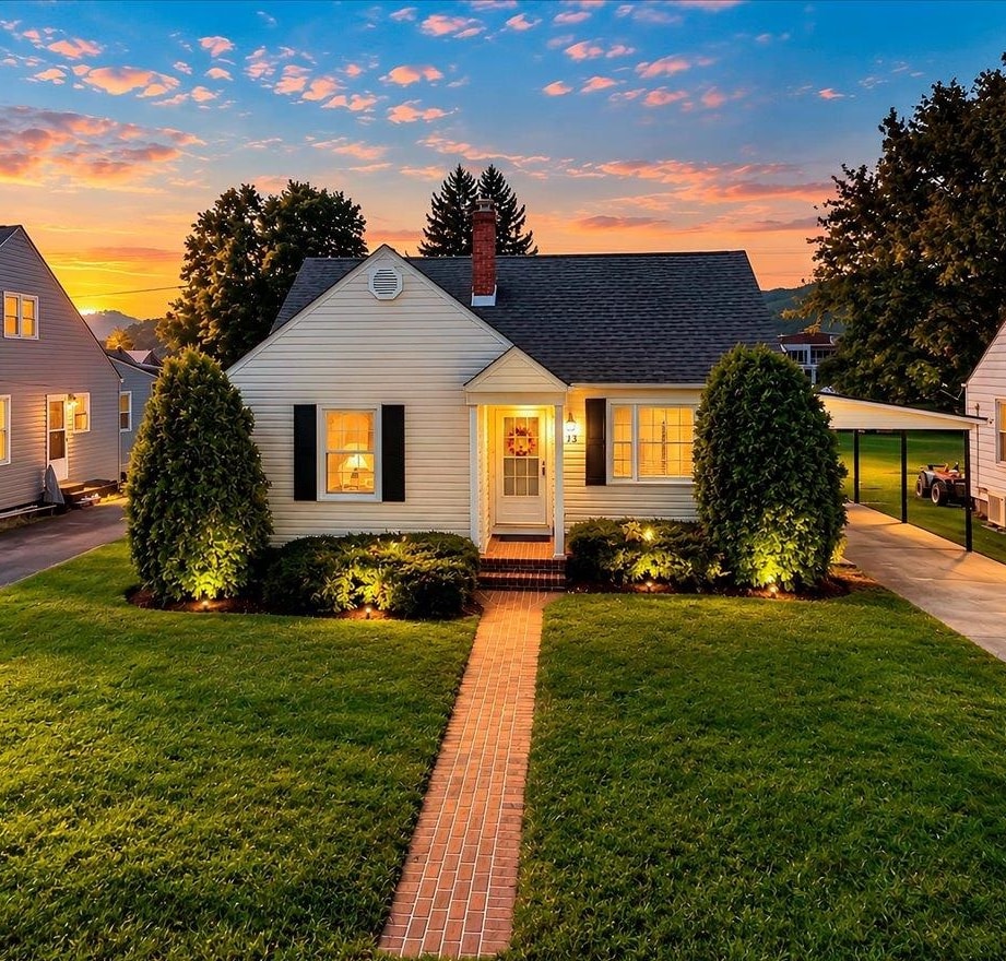 113 Roberta Street Narrows VA 24124