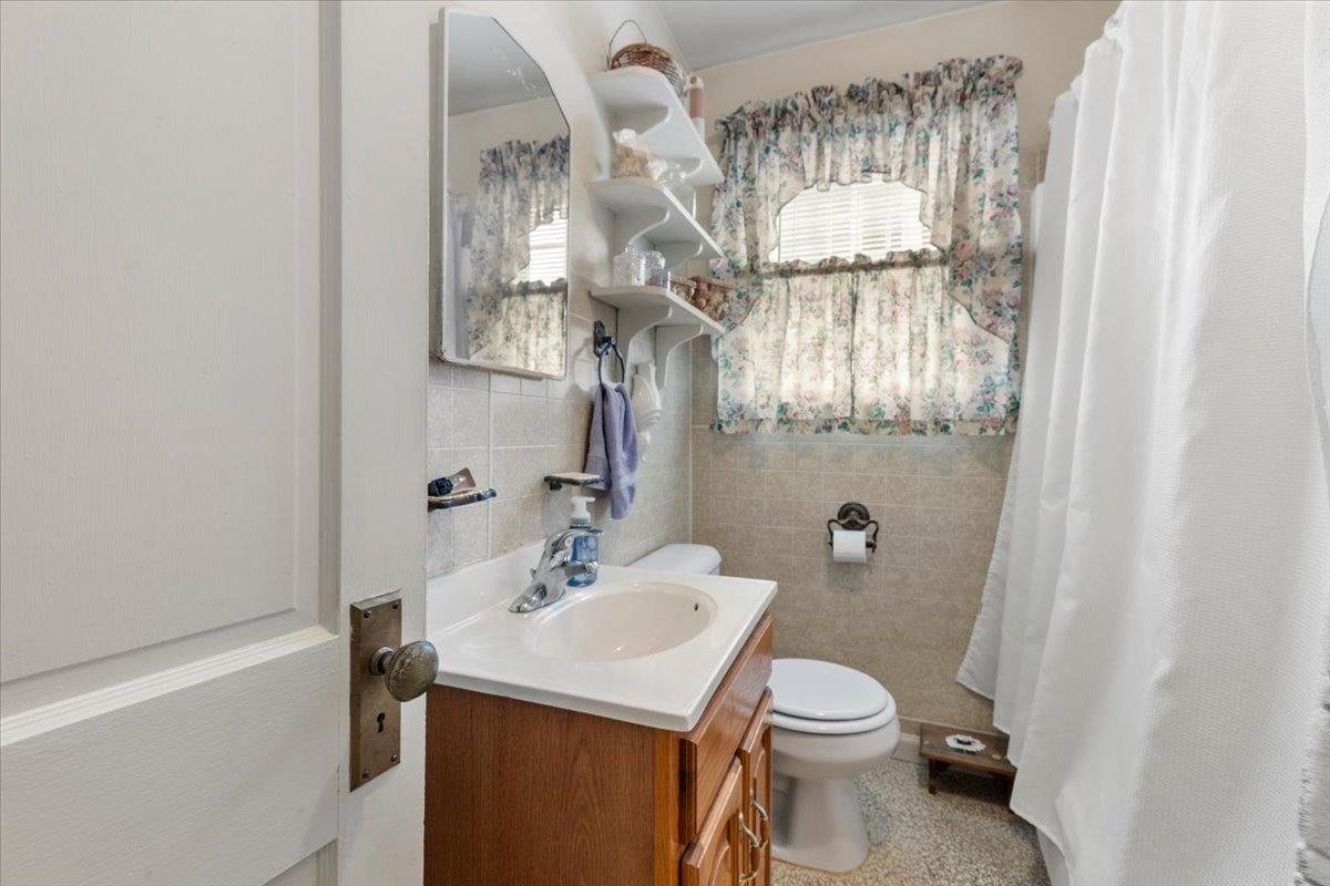 113 Roberta Street Narrows VA 24124
