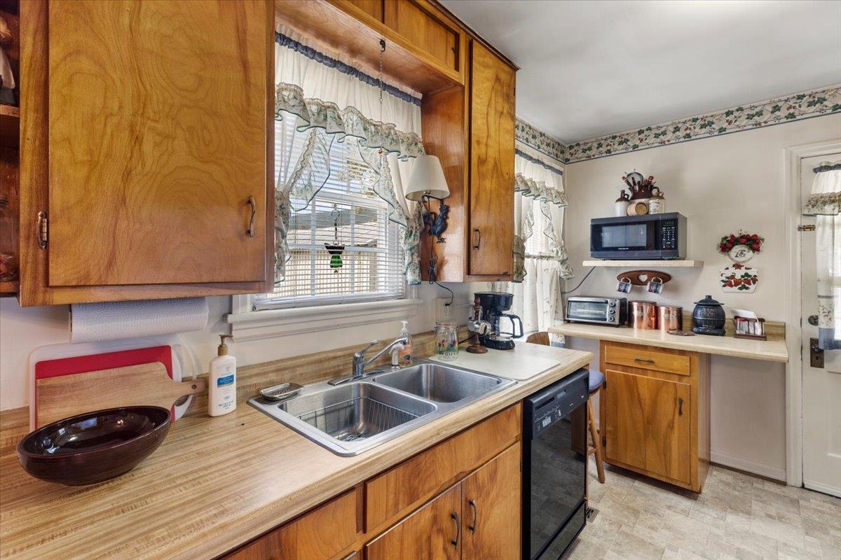 113 Roberta Street Narrows VA 24124