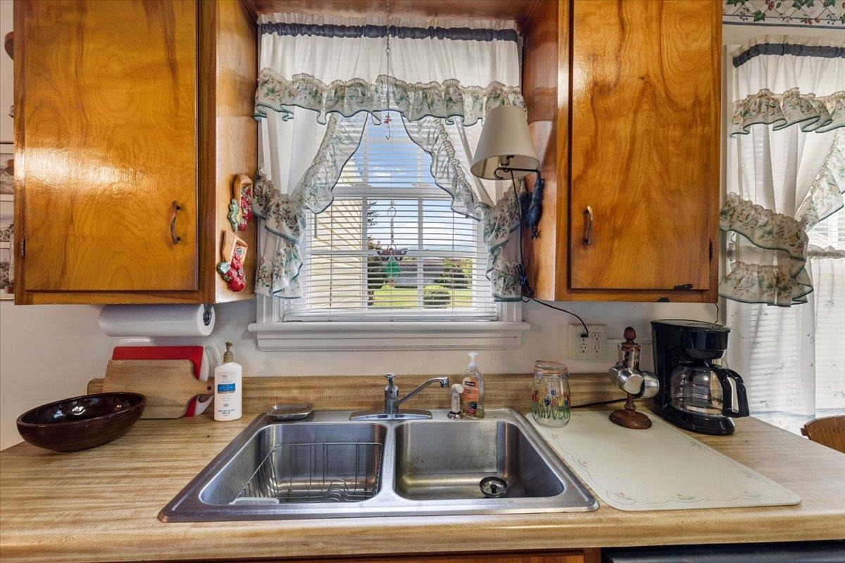 113 Roberta Street Narrows VA 24124