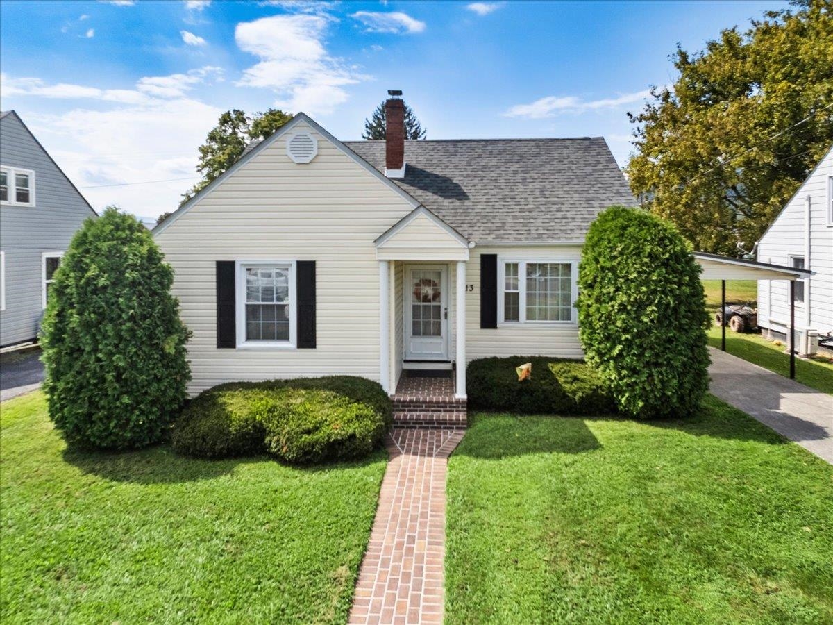 113 Roberta Street Narrows VA 24124