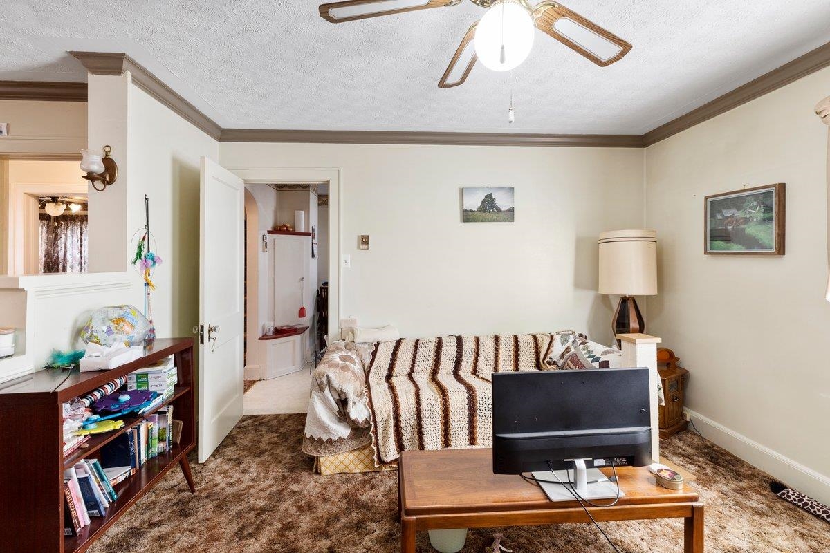 702 Westview Street Narrows VA 24124