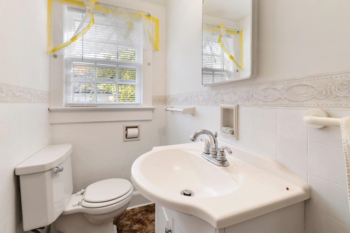 702 Westview Street Narrows VA 24124