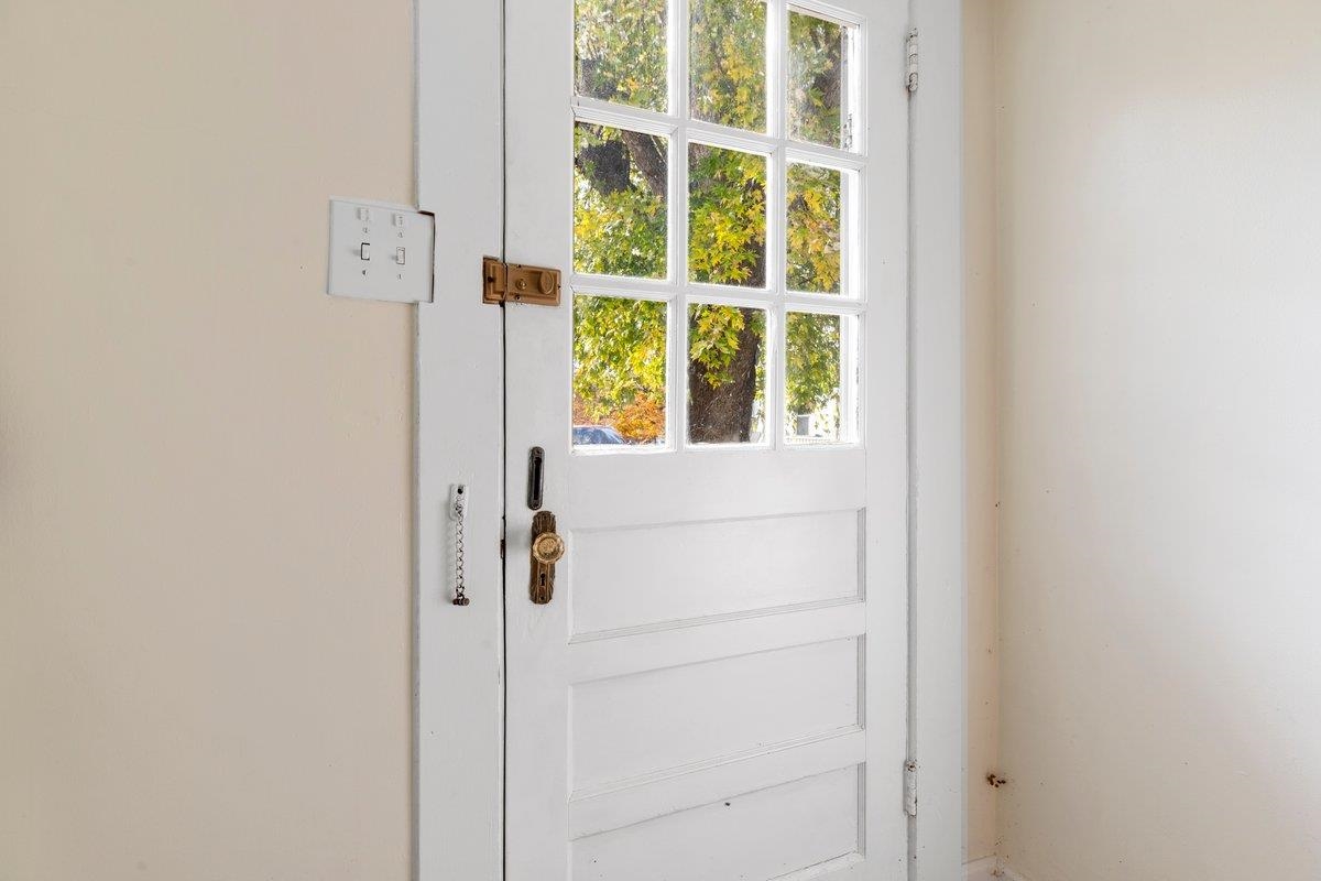 702 Westview Street Narrows VA 24124